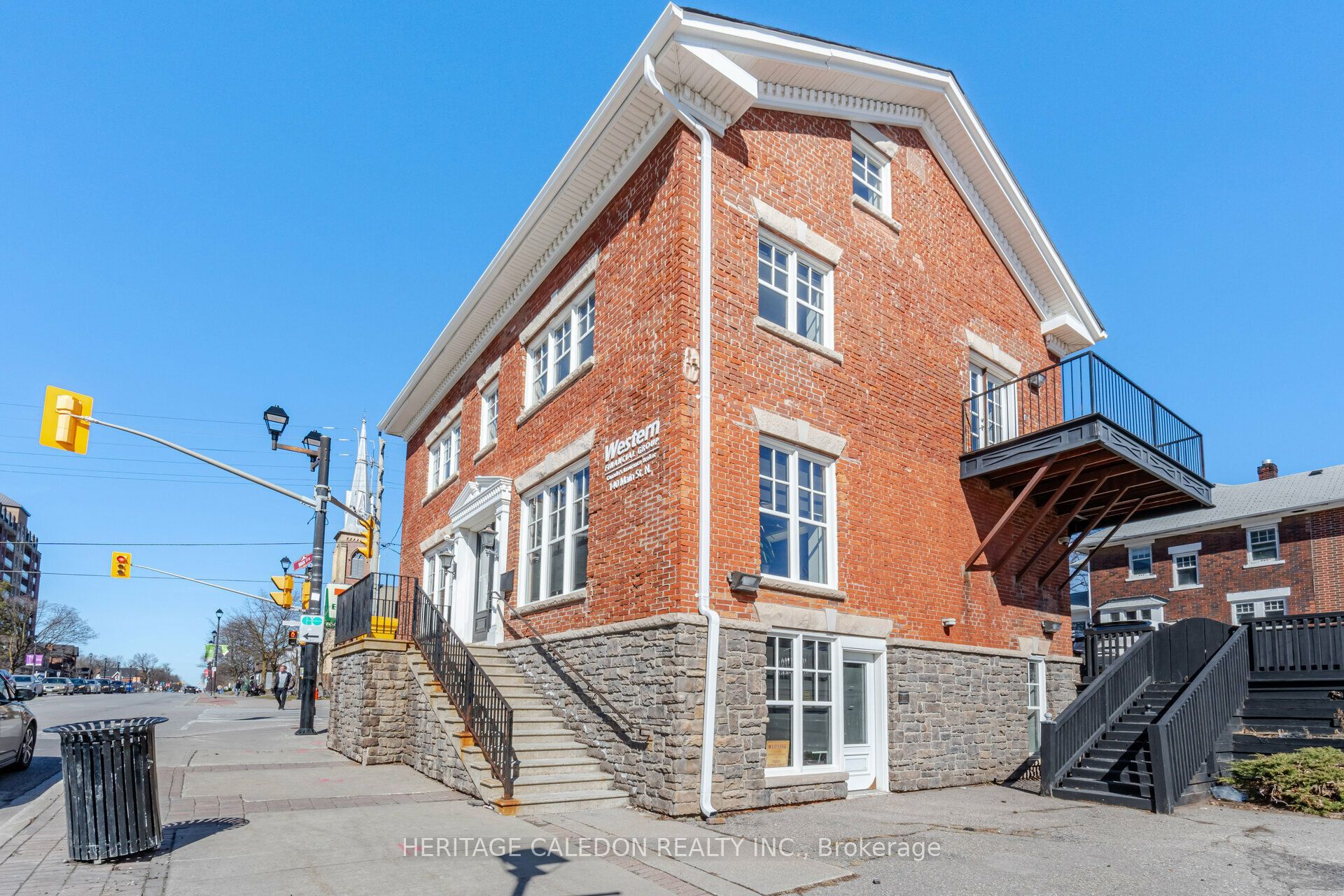 140 Main Street N