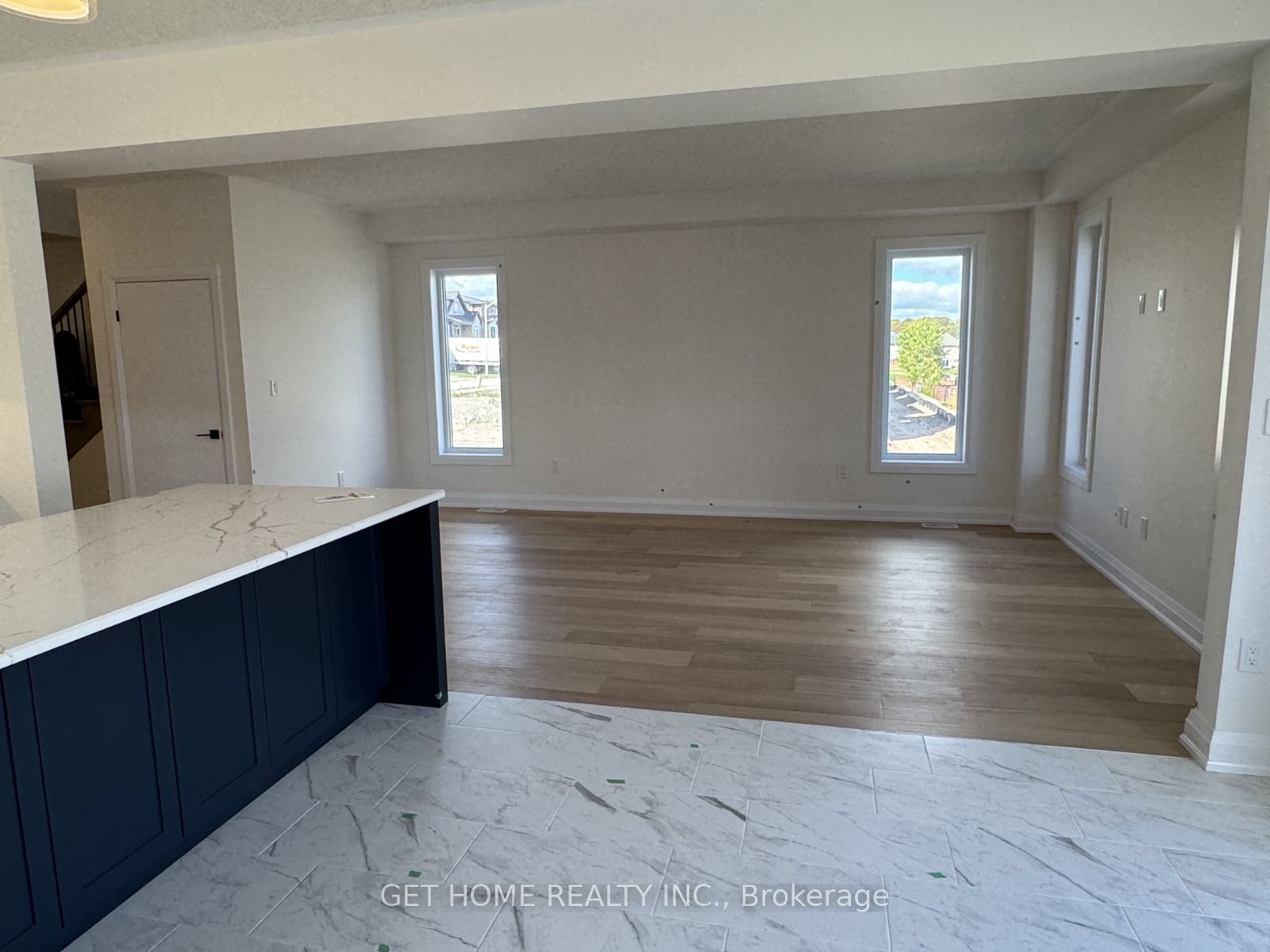 336 Canada Plum Street