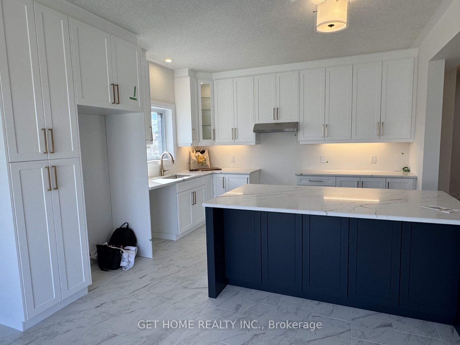 336 Canada Plum Street