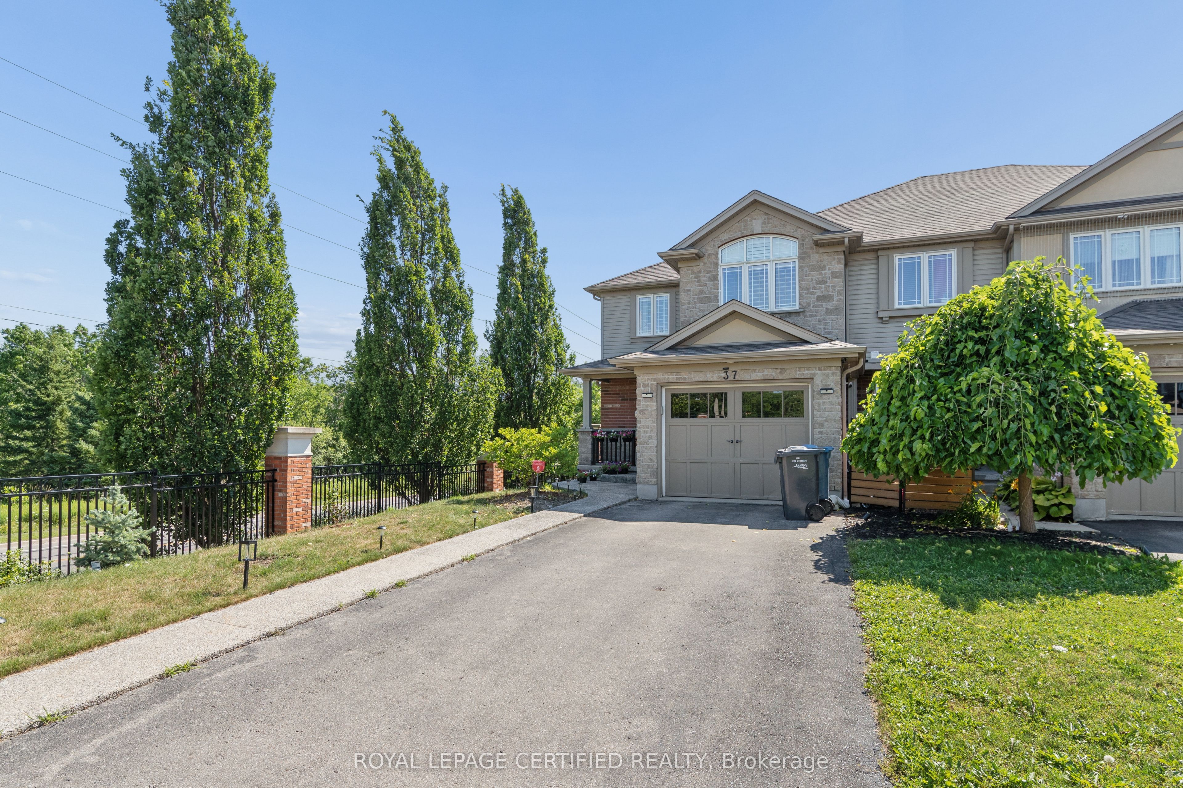 37 Wilkie Crescent