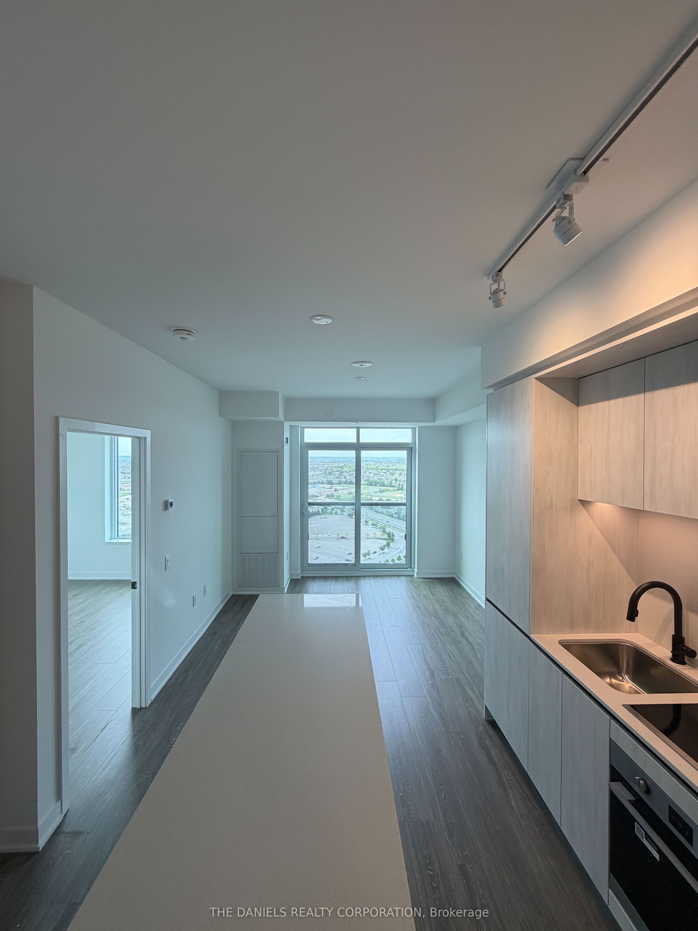 2495 Eglinton Avenue W 2507