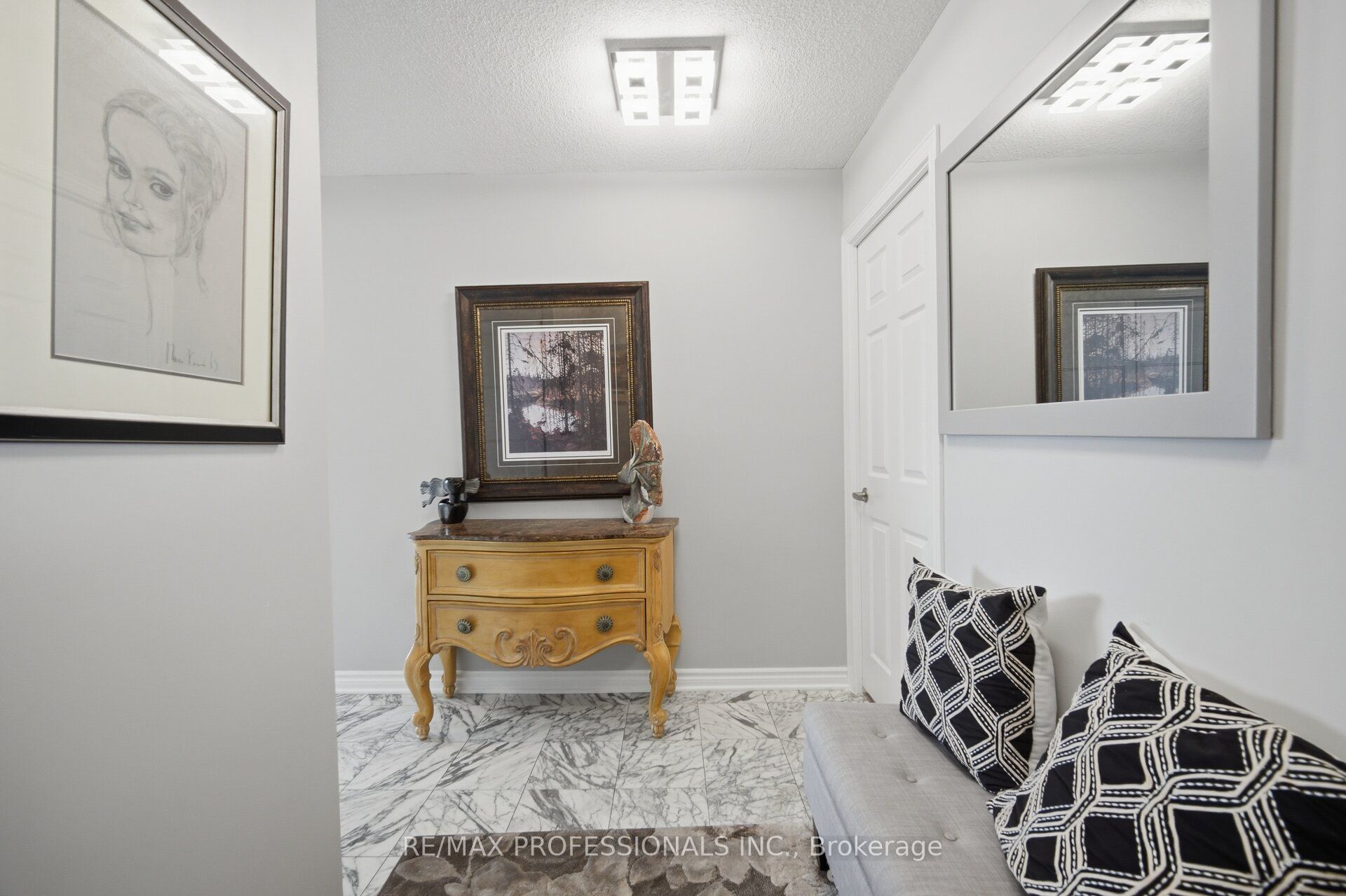 1 Aberfoyle Crescent 1411