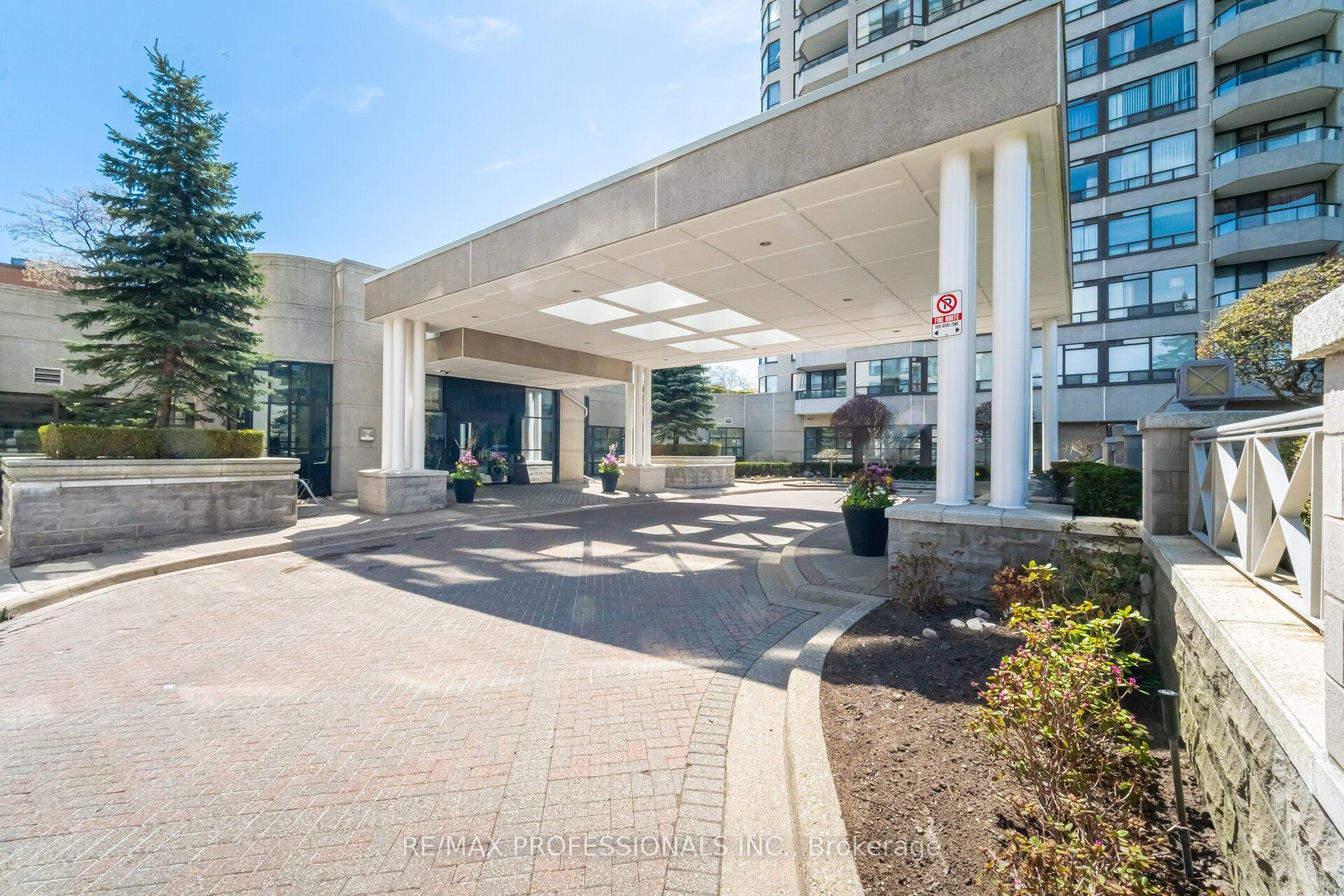 1 Aberfoyle Crescent 1411