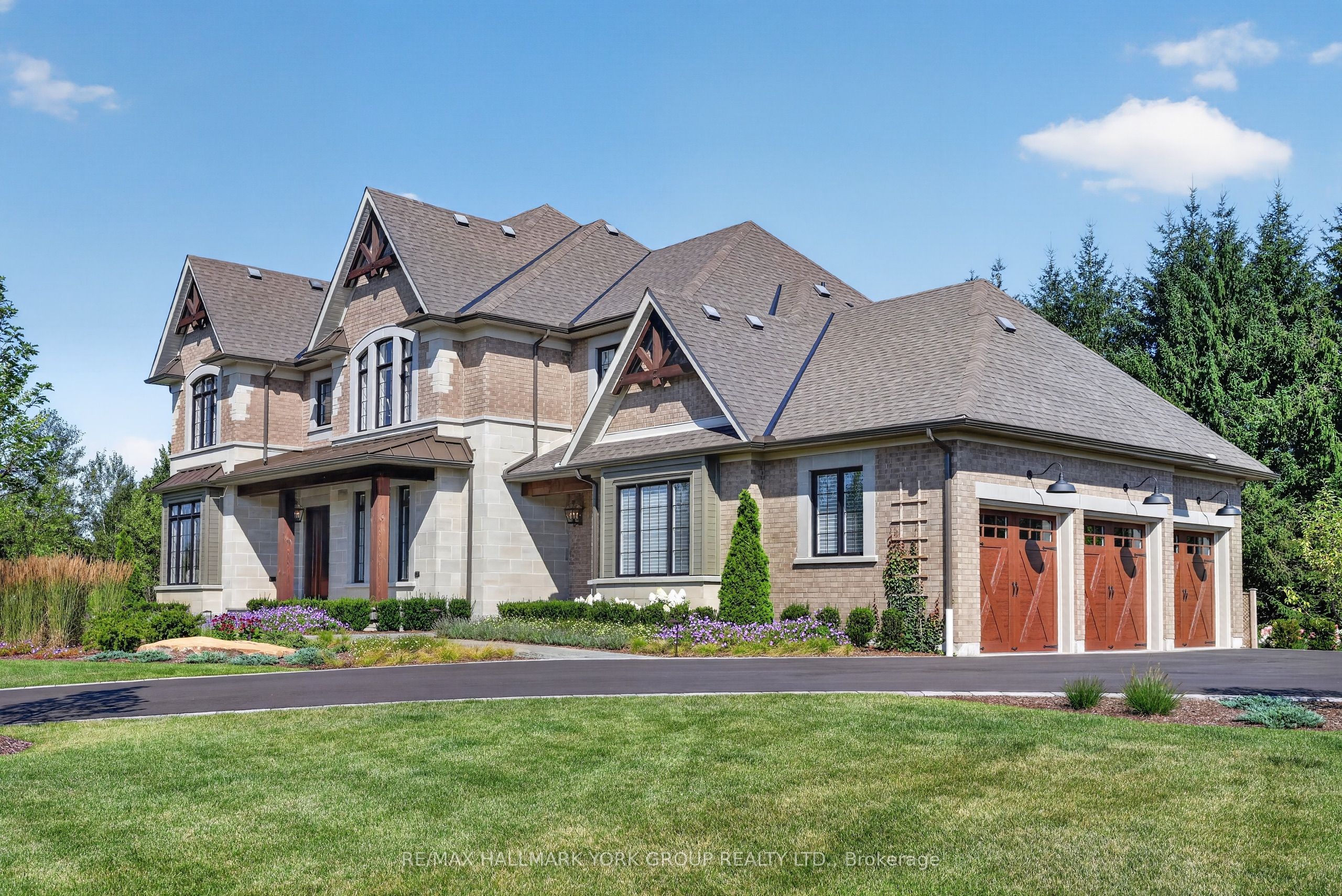 13 Newton Reed Crescent