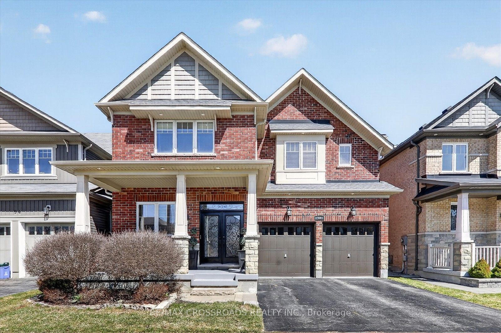 98 Britannia Avenue E