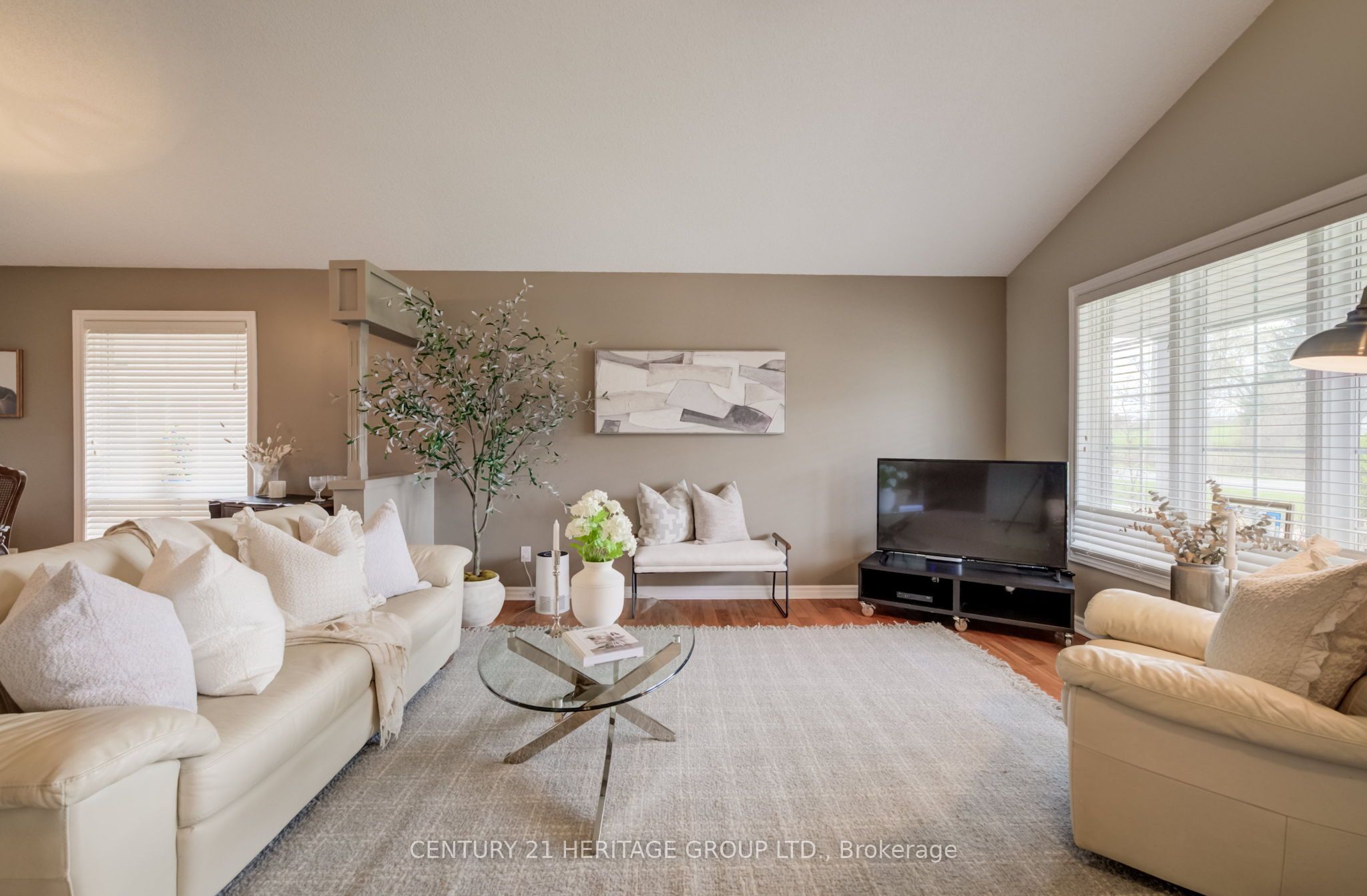 546 Jerseyville Road W