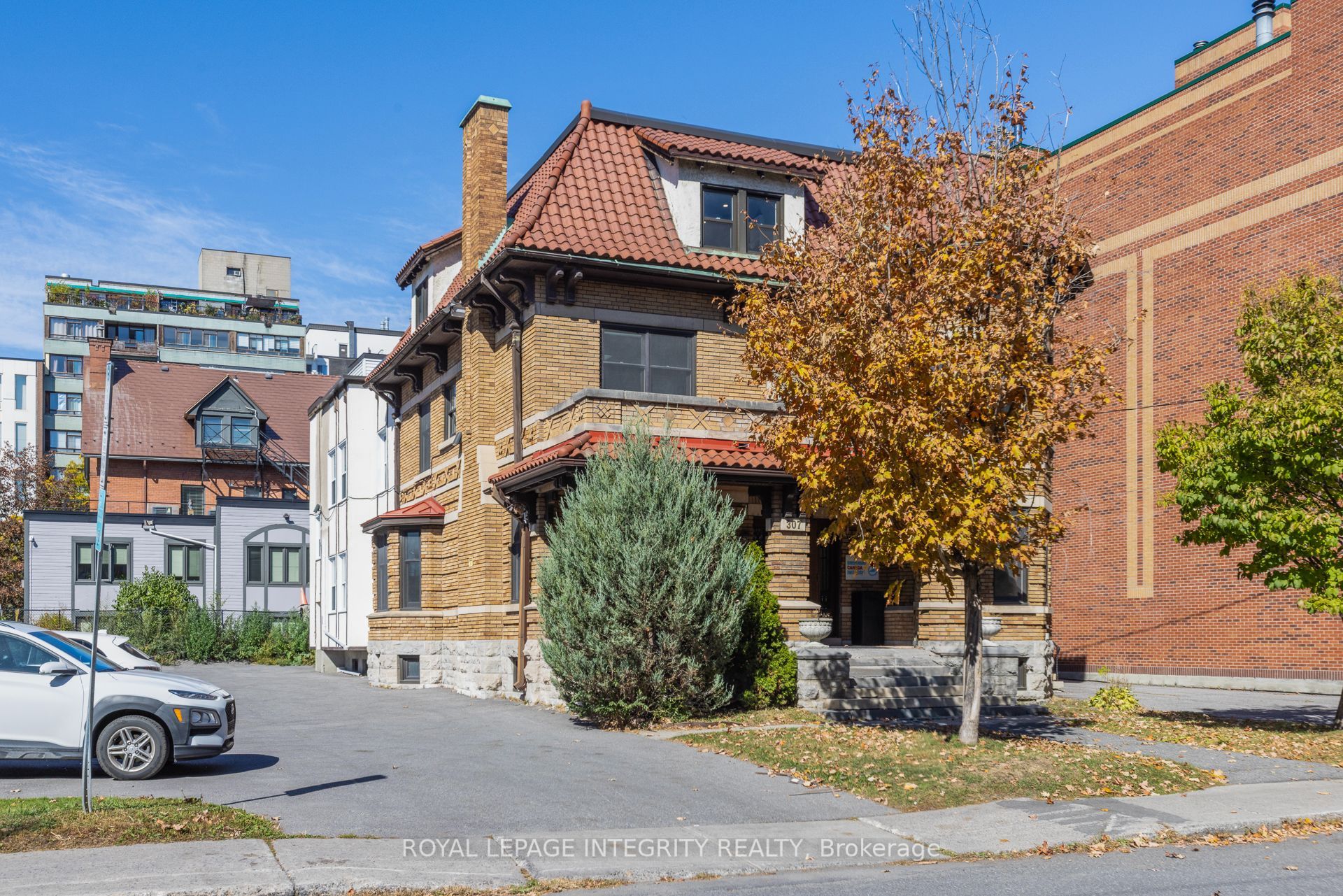 307 Gilmour Street
