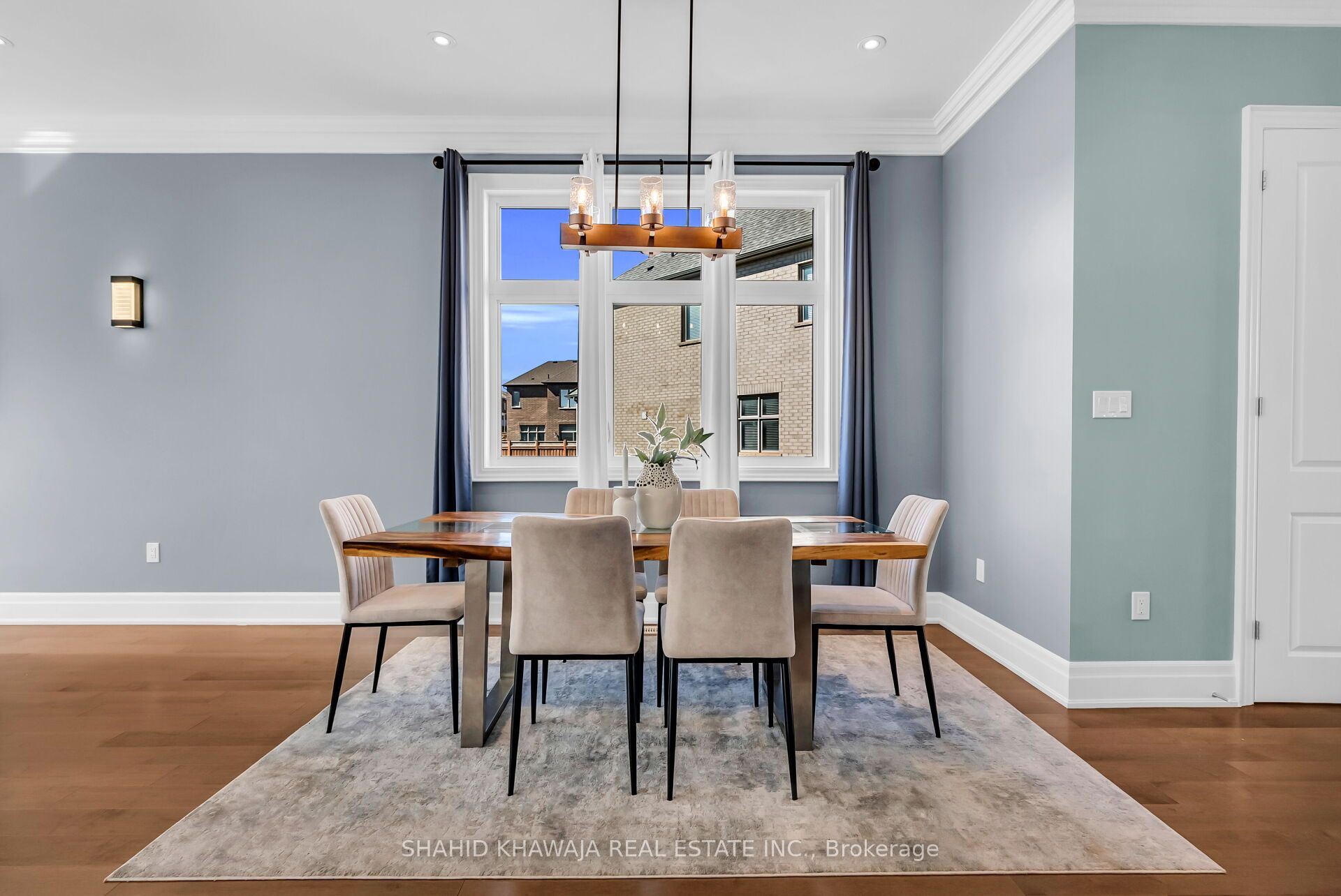 1417 Varelas Passage