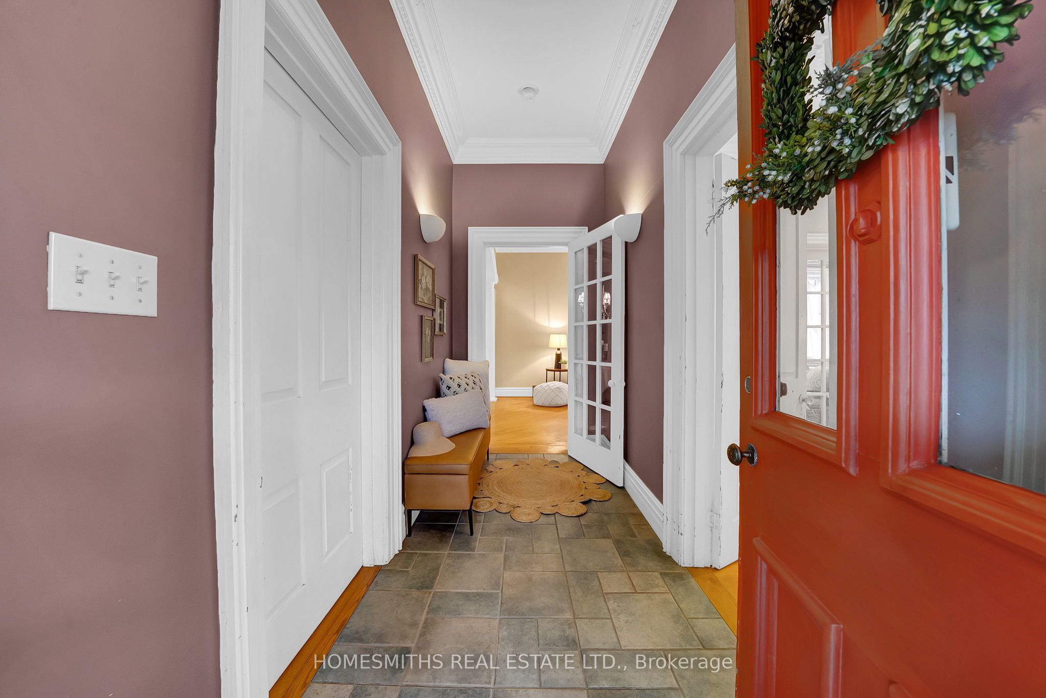 9 Concession Street W