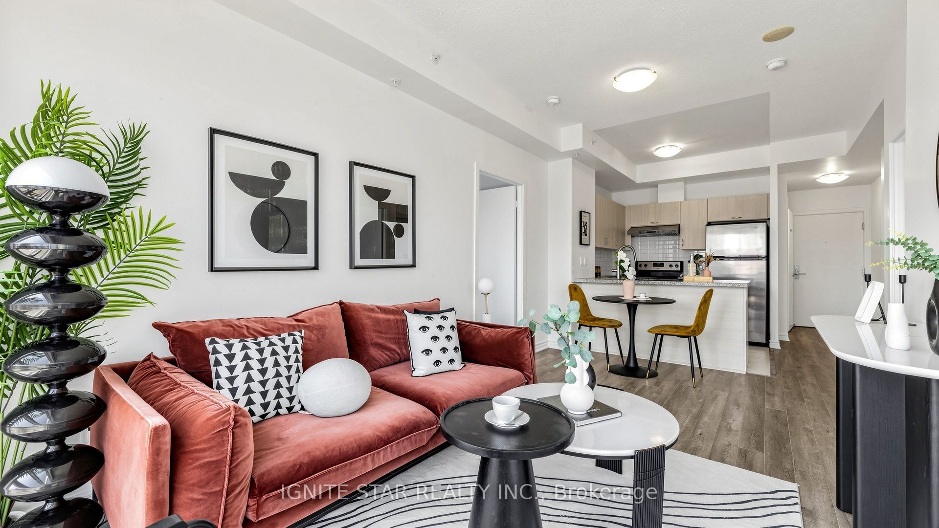 5740 Yonge Street 1201