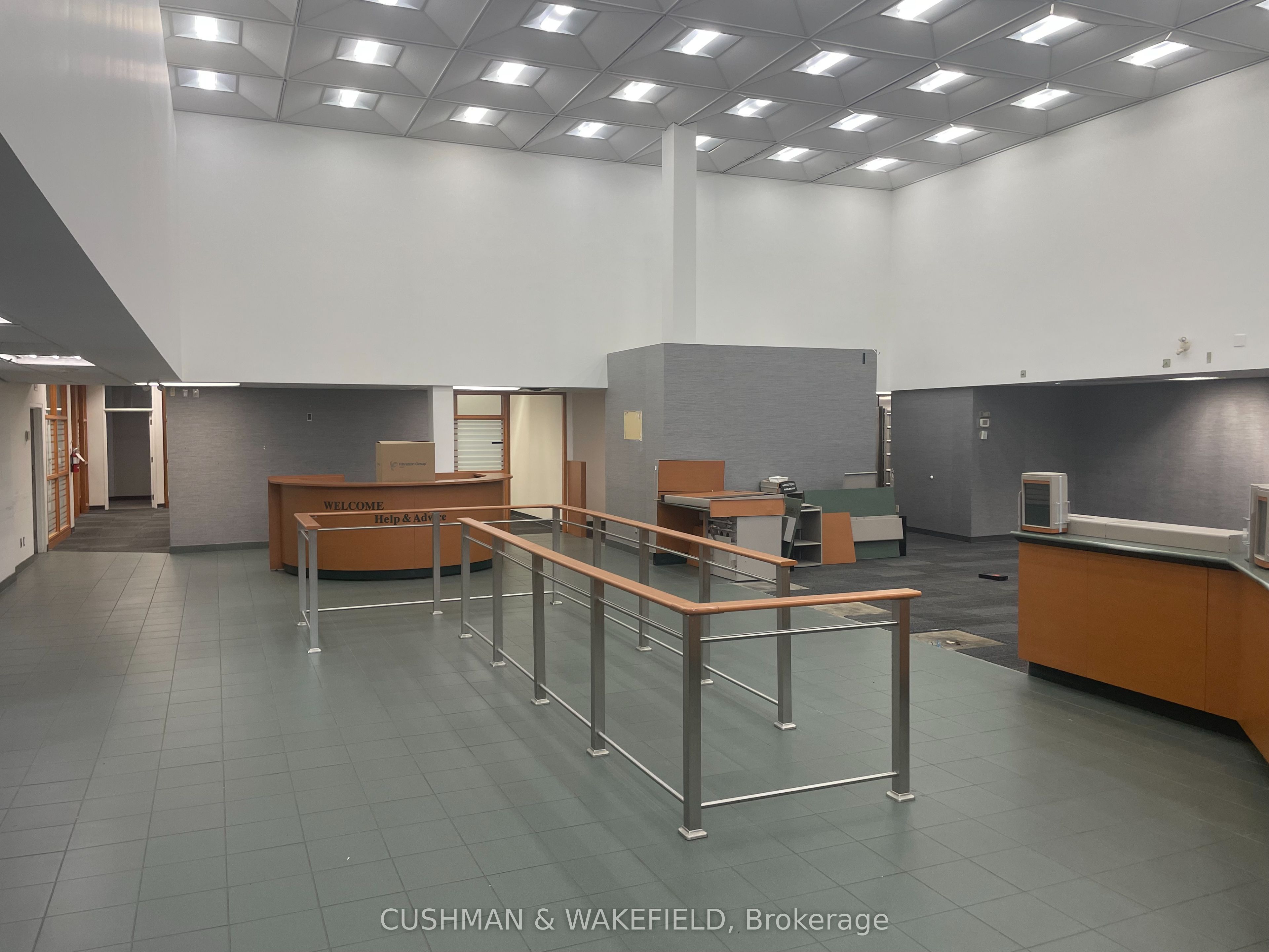 4 & 14 King Street W