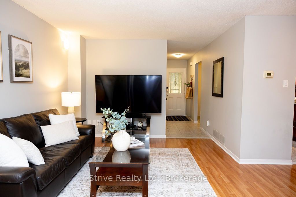 54 Deverill Crescent