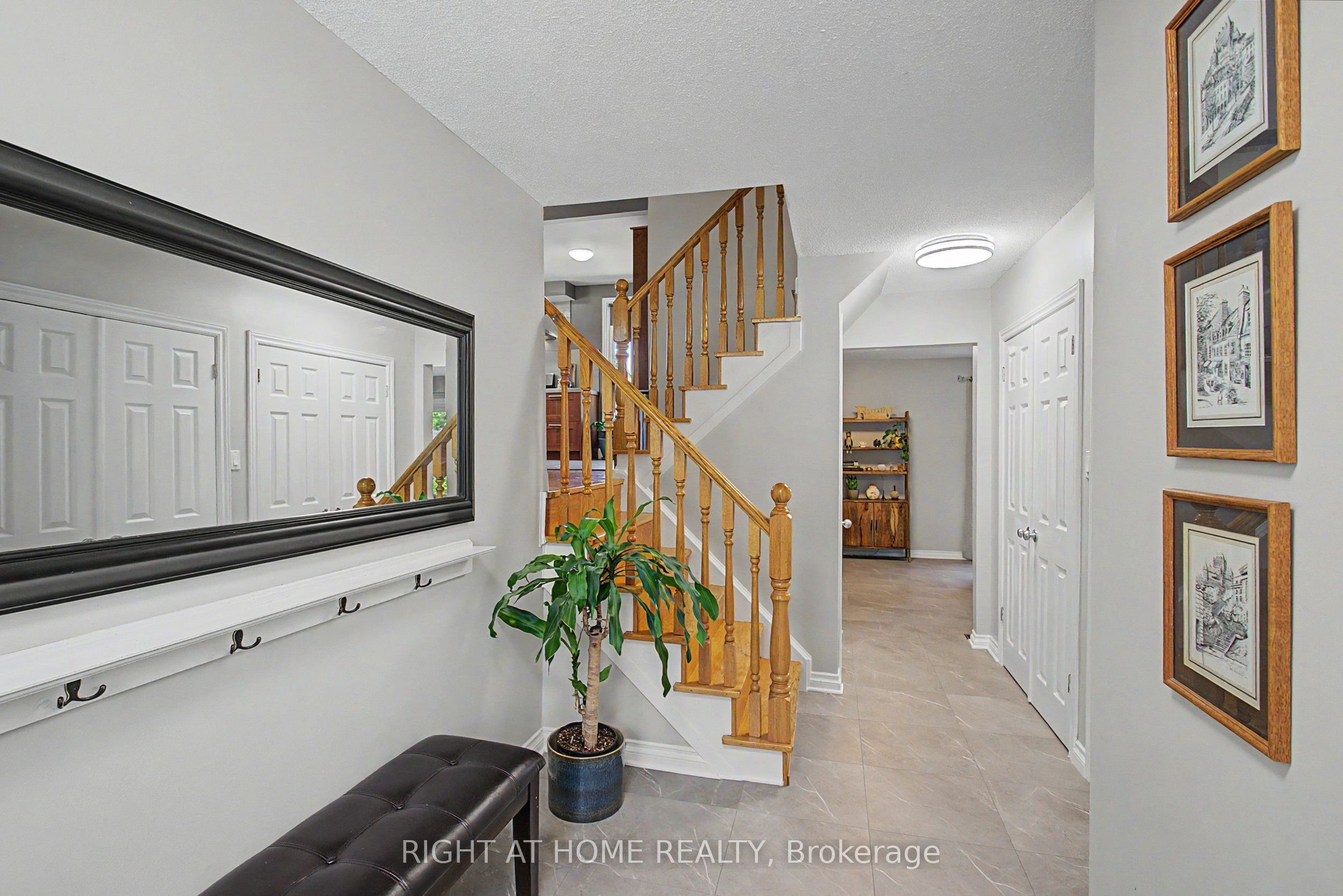 784 Rodney Court