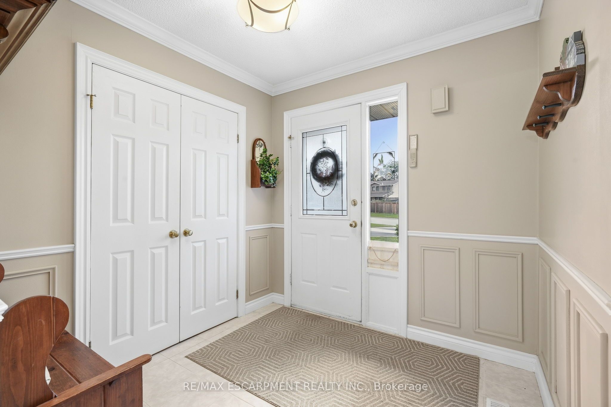 607 CLOVER PARK Crescent