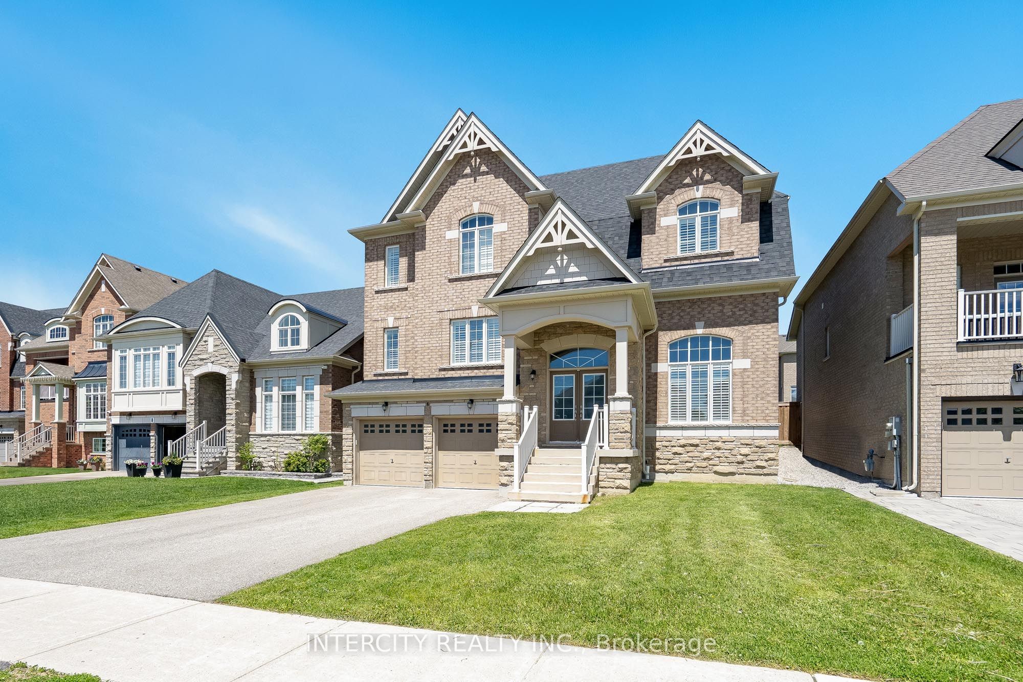 6 Flay Court
