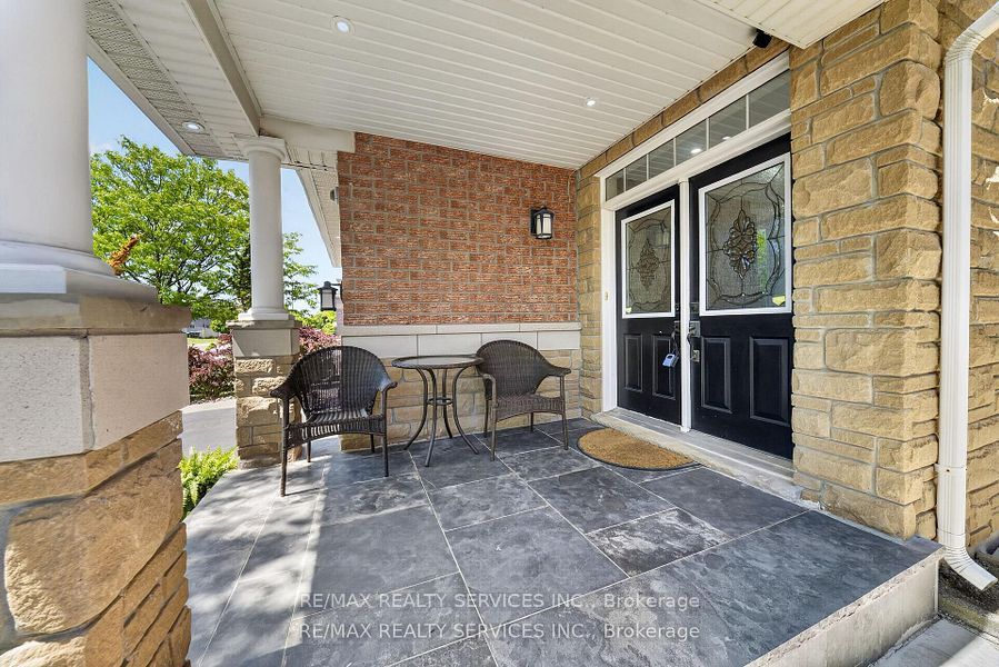 98 Saffron Crescent