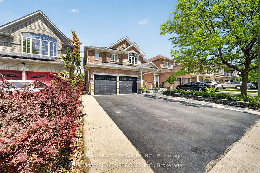 98 Saffron Crescent