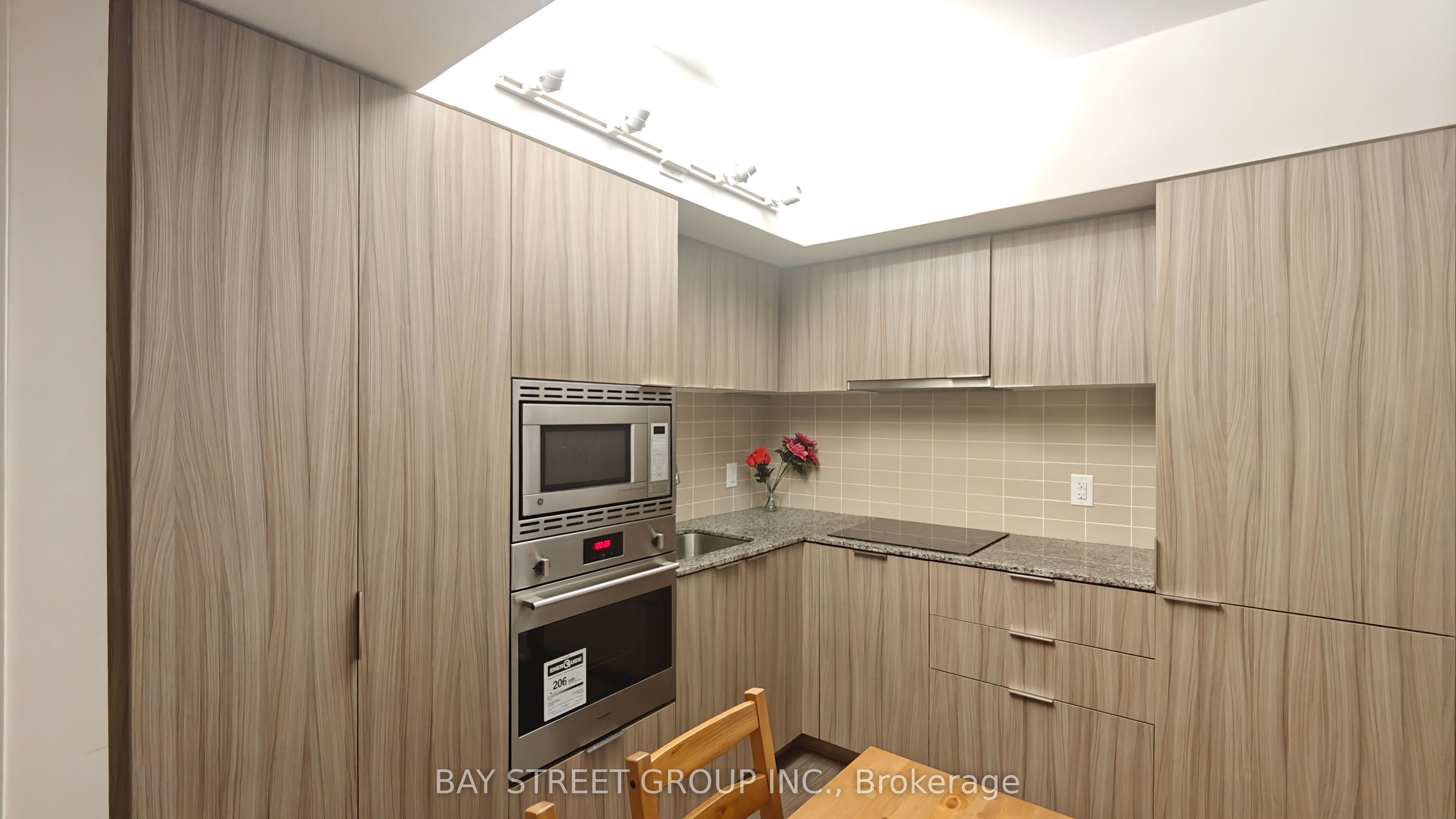 955 Bay Street 614