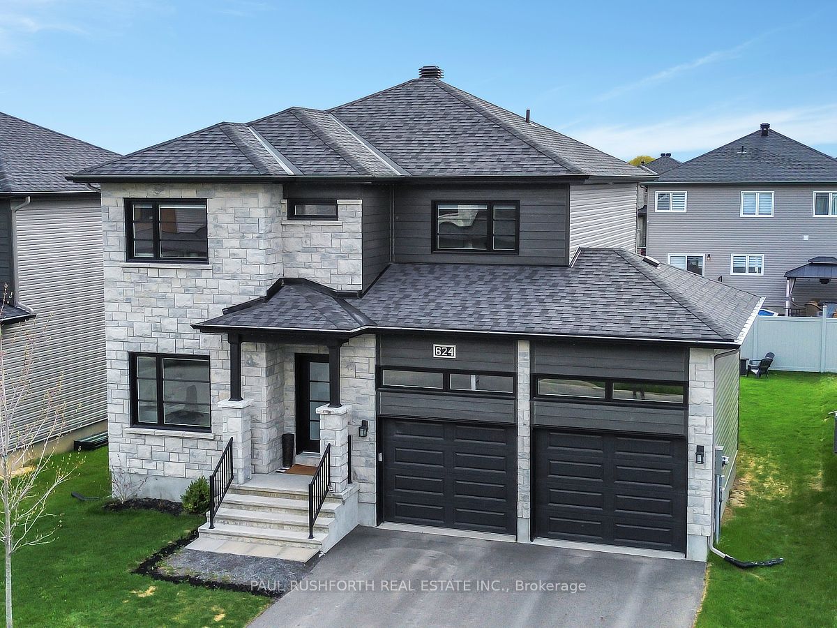 624 Geneva Crescent