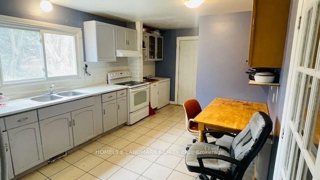 336 Batavia Place