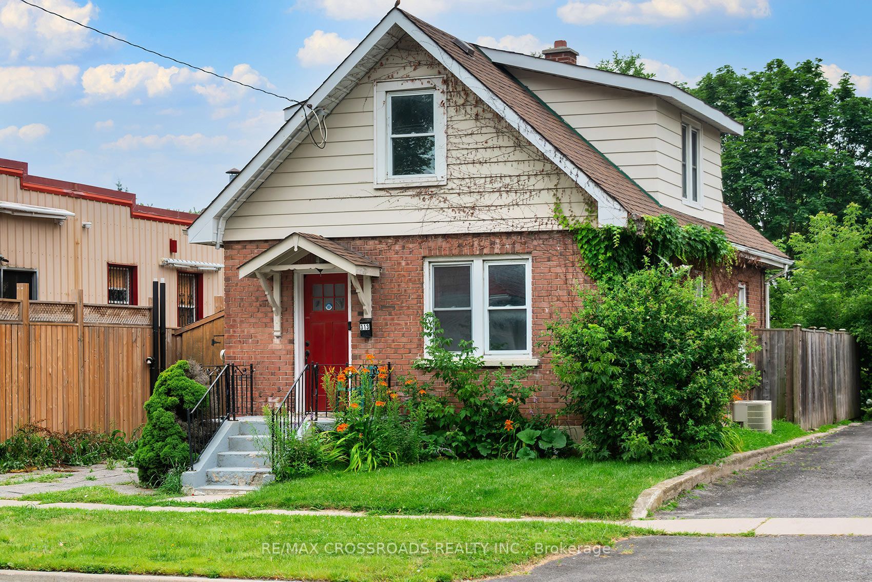 313 Olive Avenue