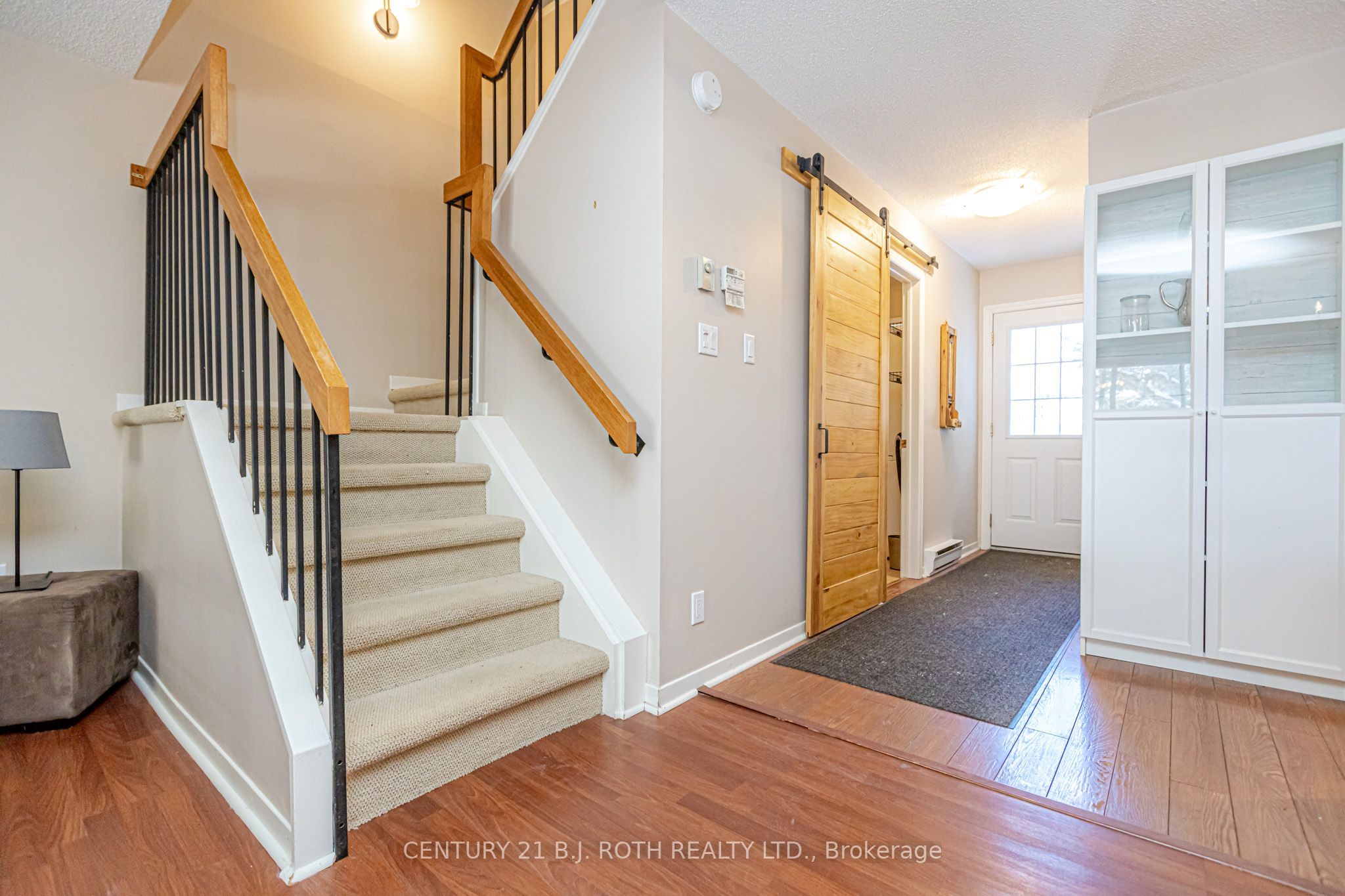 127 Alfred Street W 90