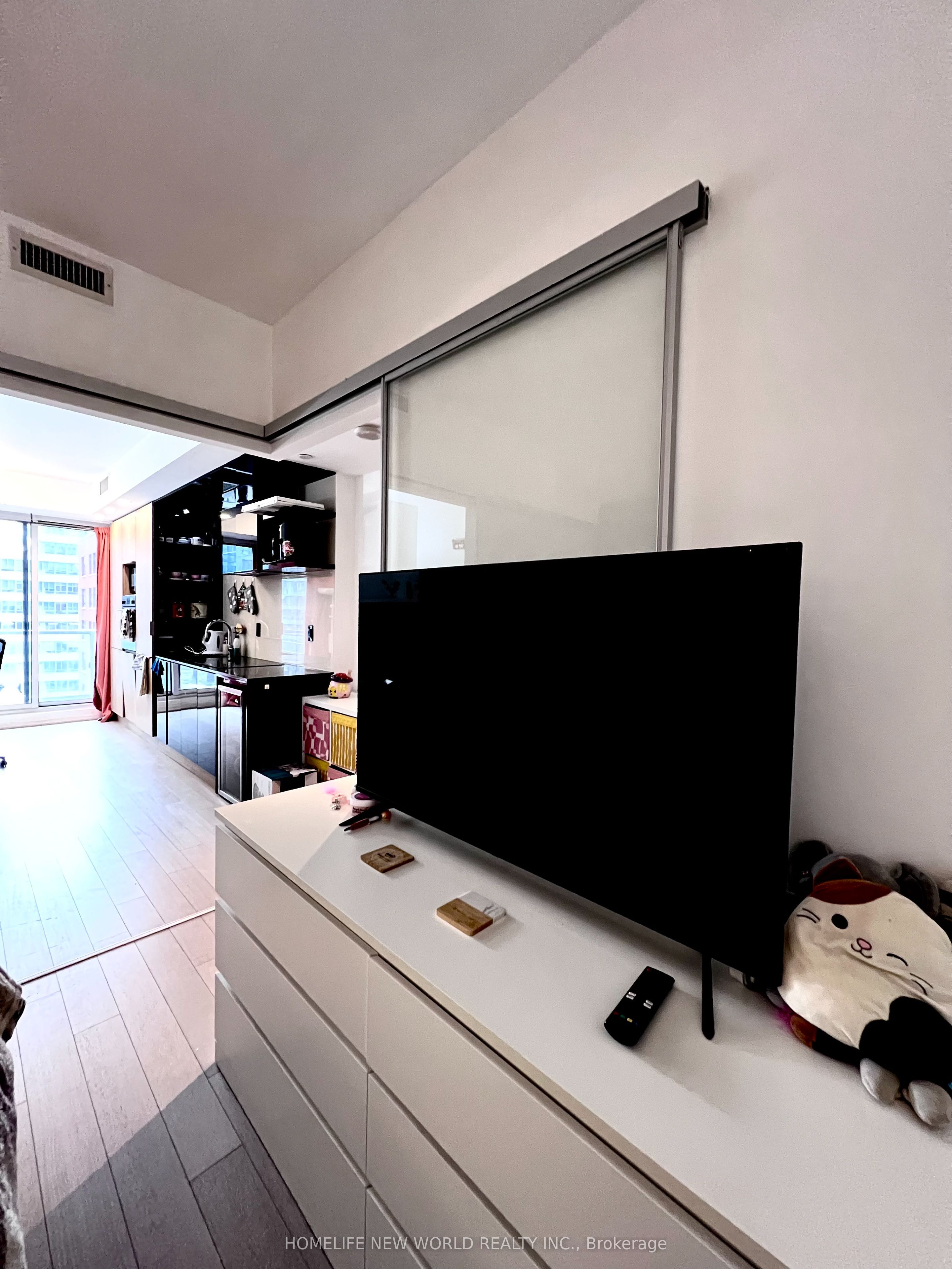 70 Temperance Street 1012