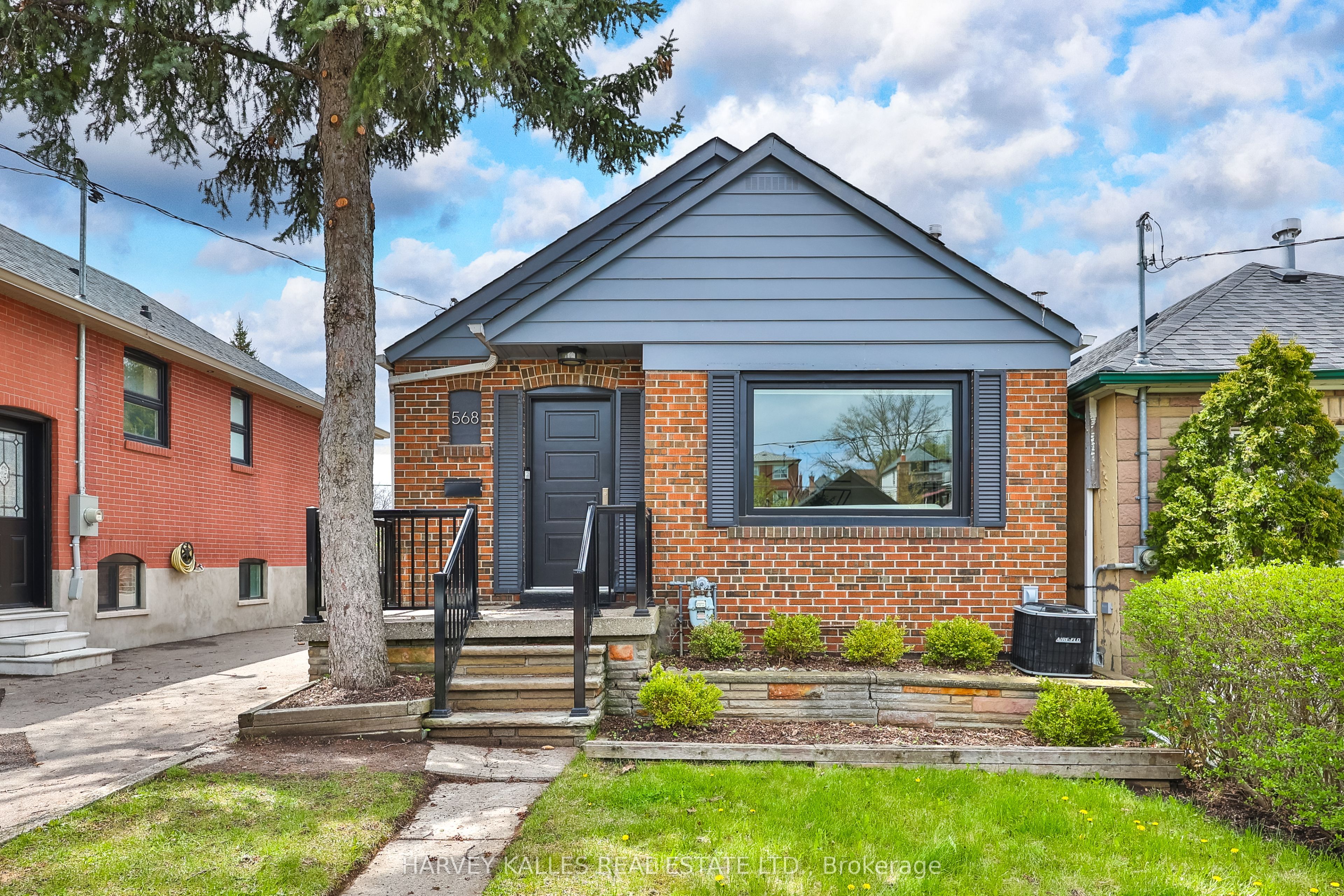 568 Northcliffe Boulevard