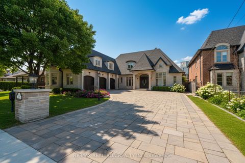 223 Crestwood Road Vaughan ON L4J 1A8