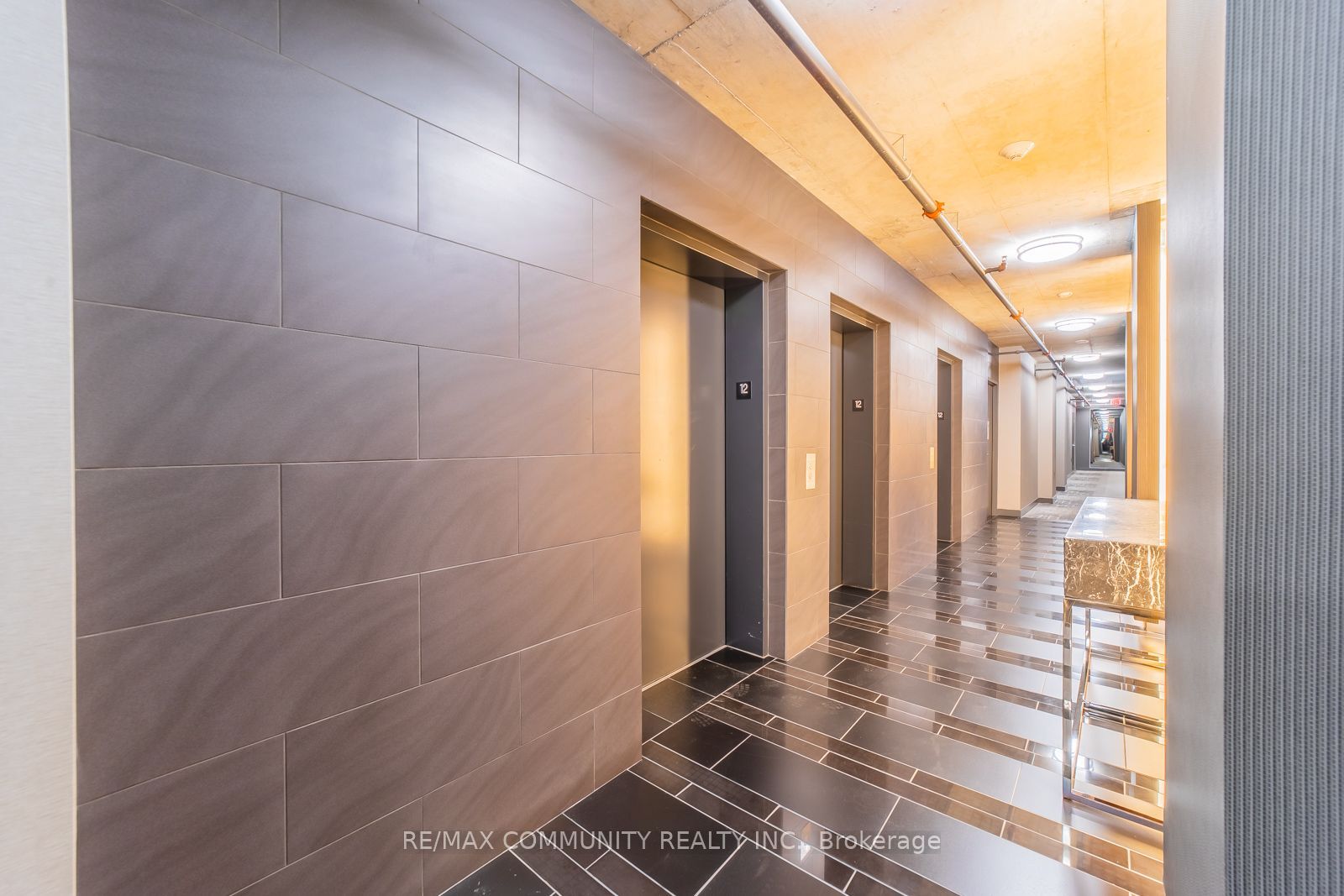 210 Simcoe Street 1210
