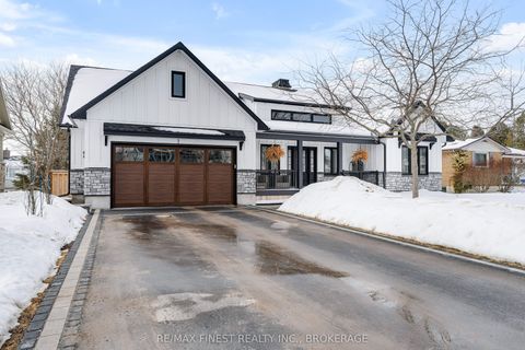 7 Crescent Drive Kingston ON K7M 4J3