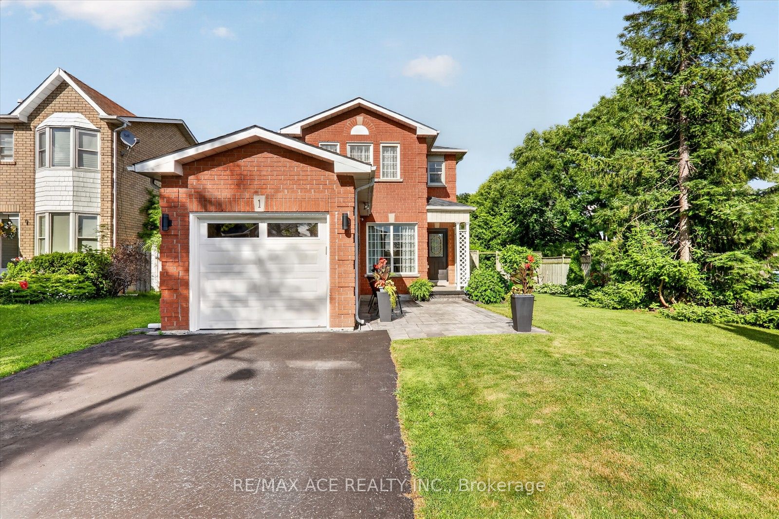1 Aldcroft Crescent