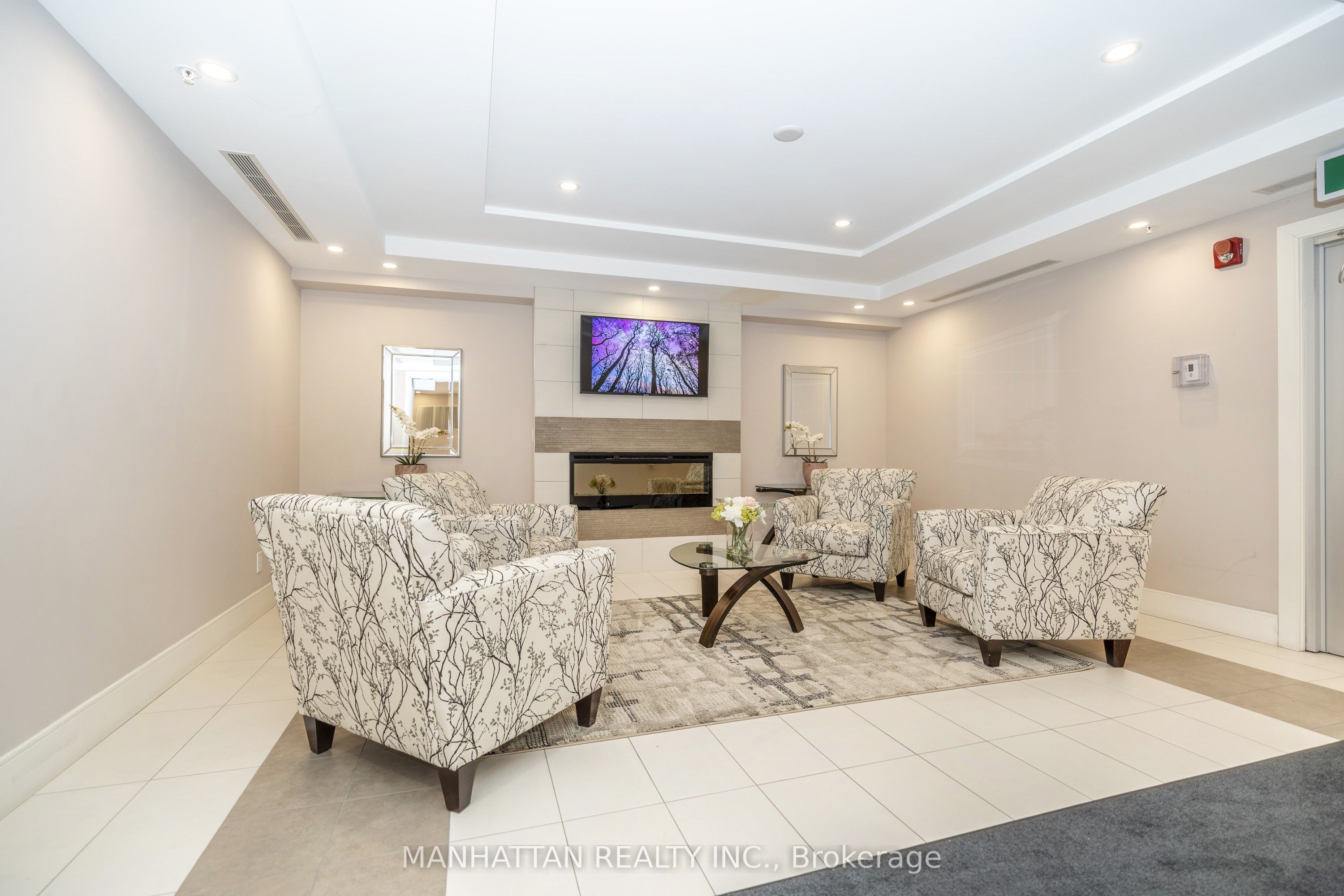 670 Gordon Street 214