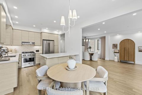 6 Byblos Court East Gwillimbury ON L9N 0T3