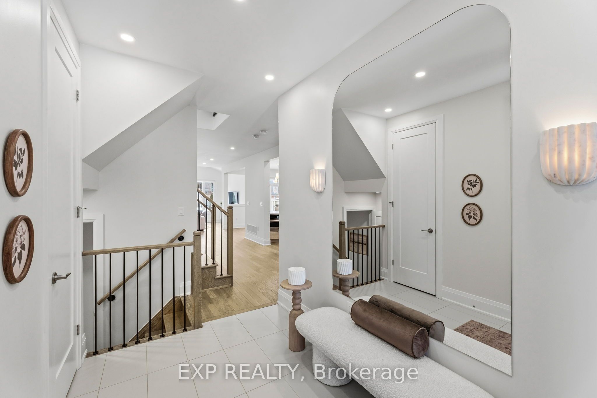 6 Byblos Court