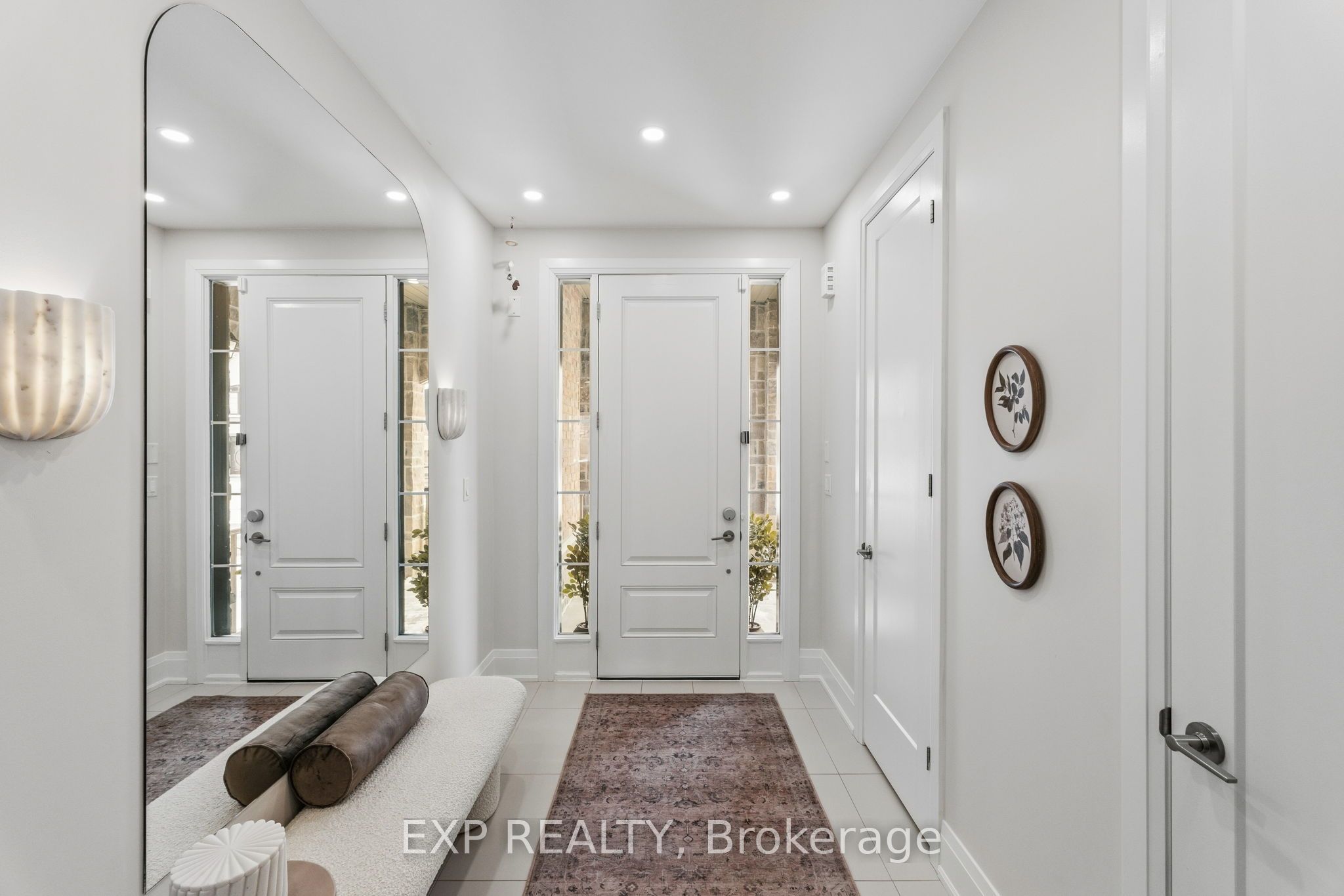 6 Byblos Court