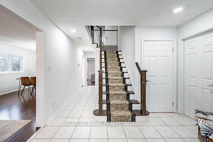 2 Catherwood Lane