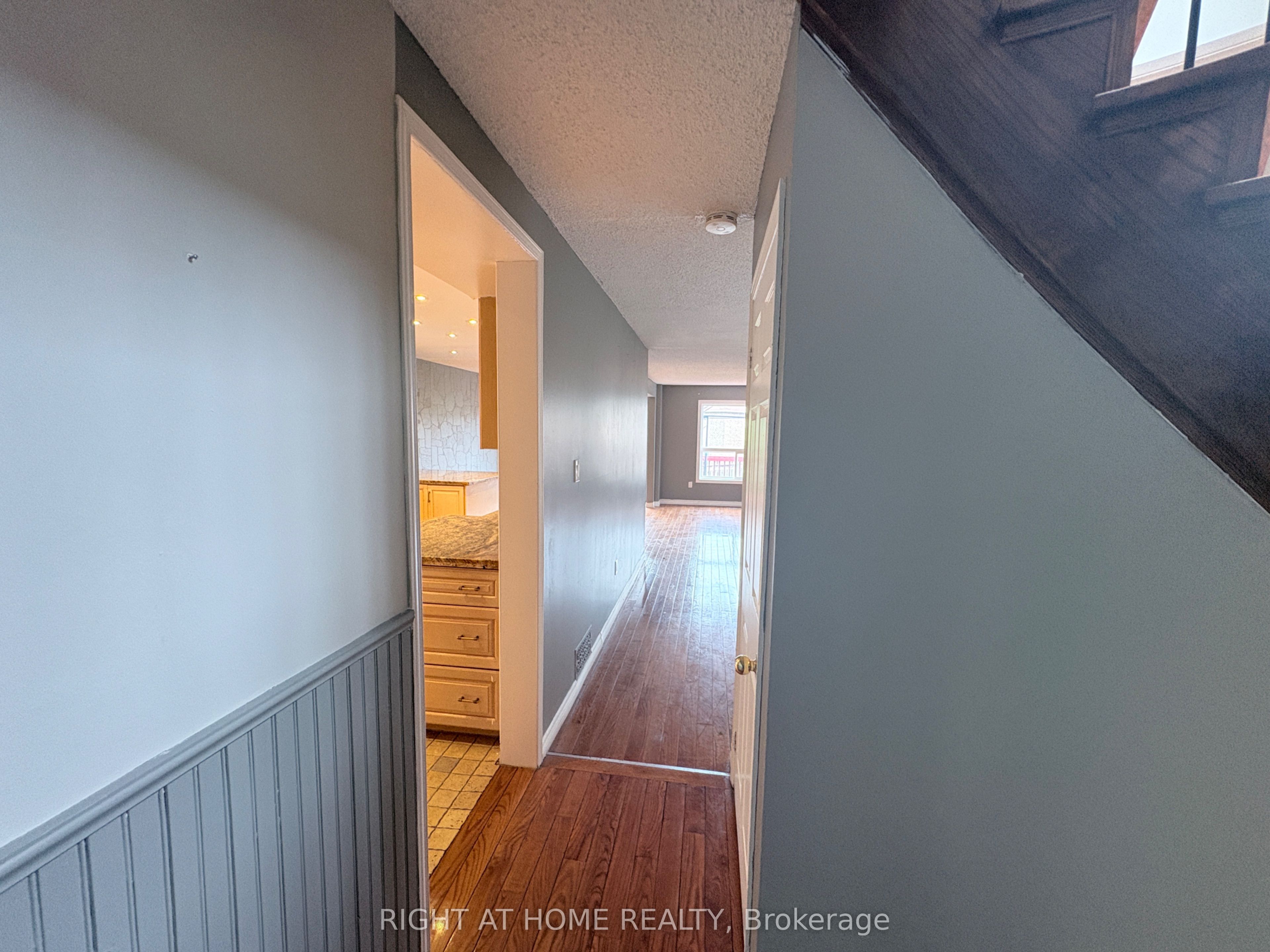 47 Hewitt Crescent