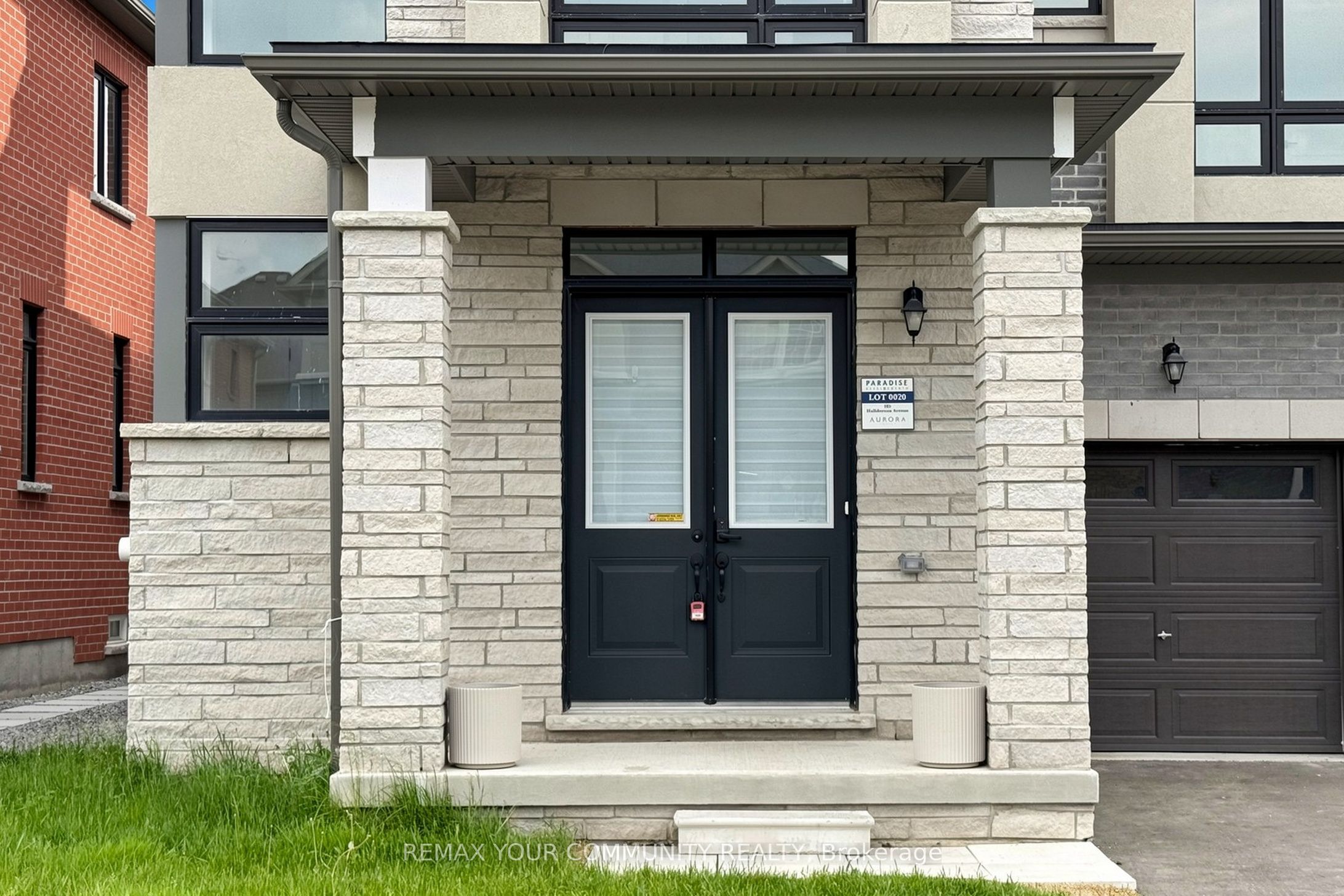105 Halldorson Avenue