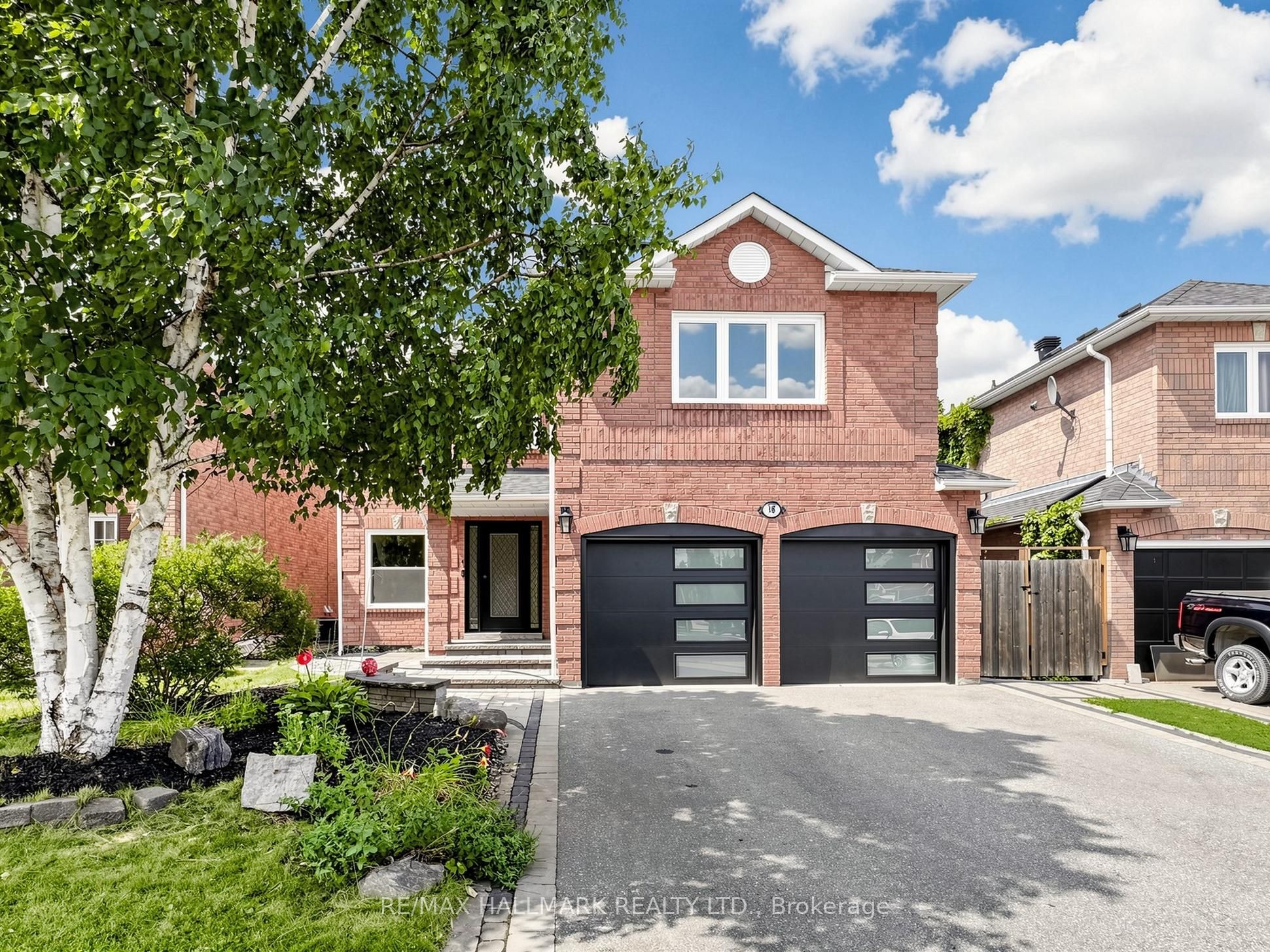 18 Howes Street