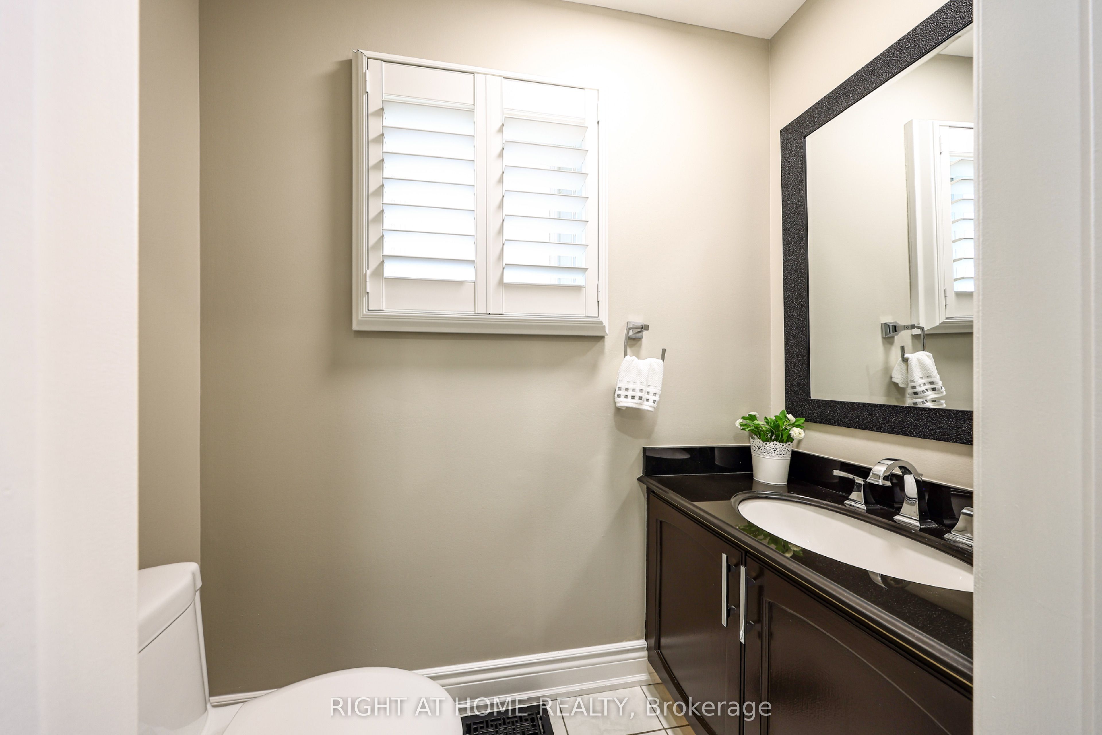 5533 Richmeadow Mews