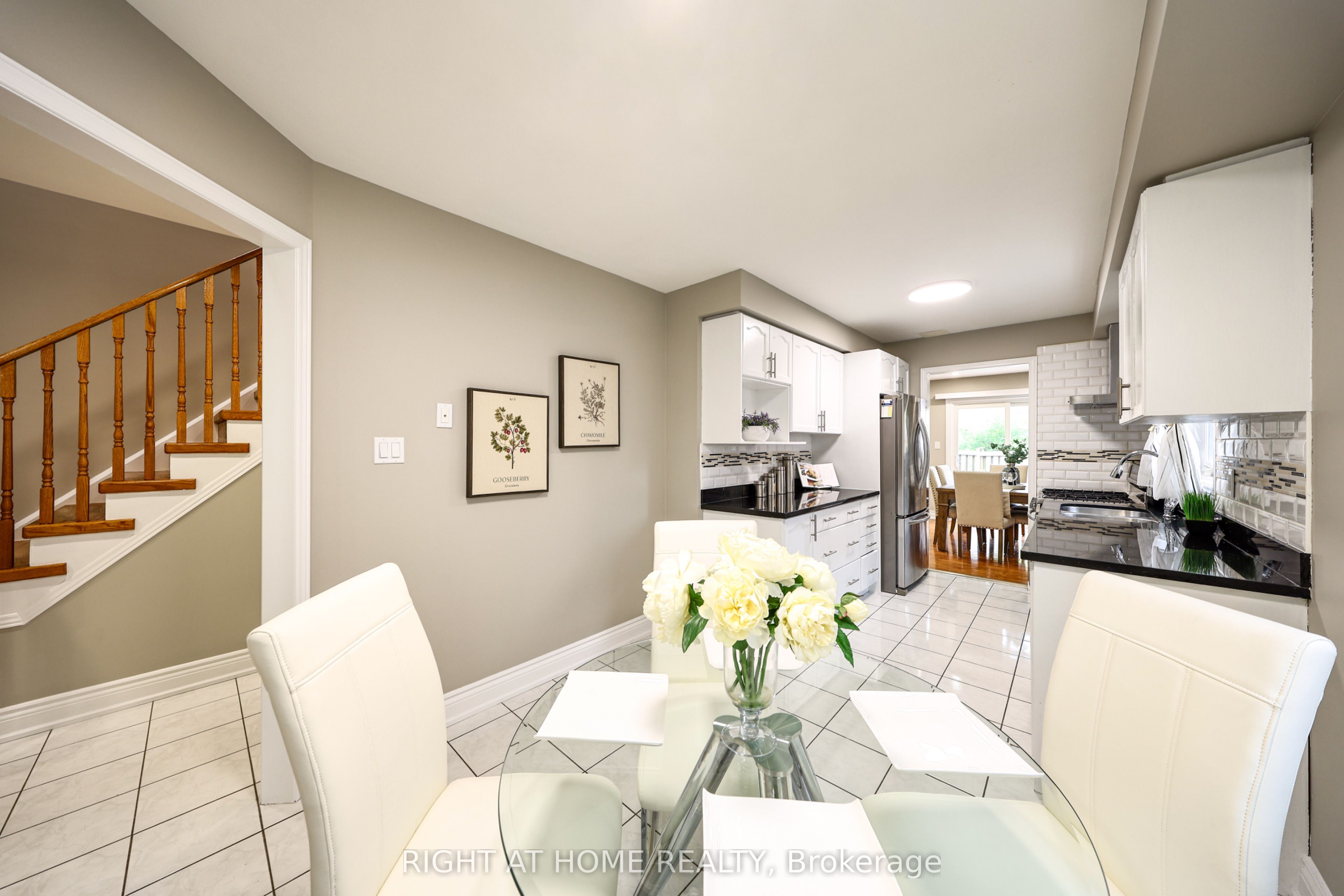 5533 Richmeadow Mews