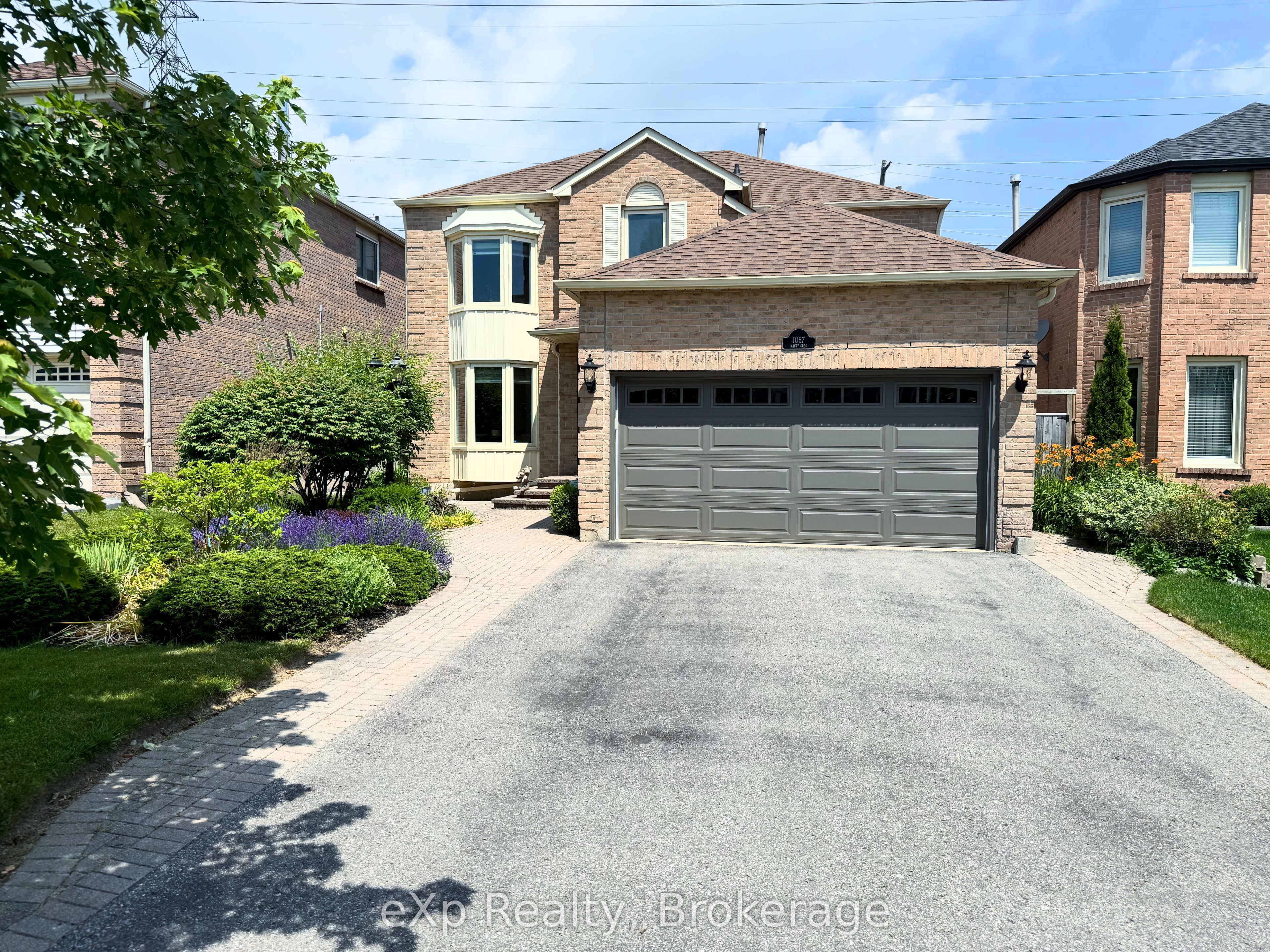 1067 Maury Crescent