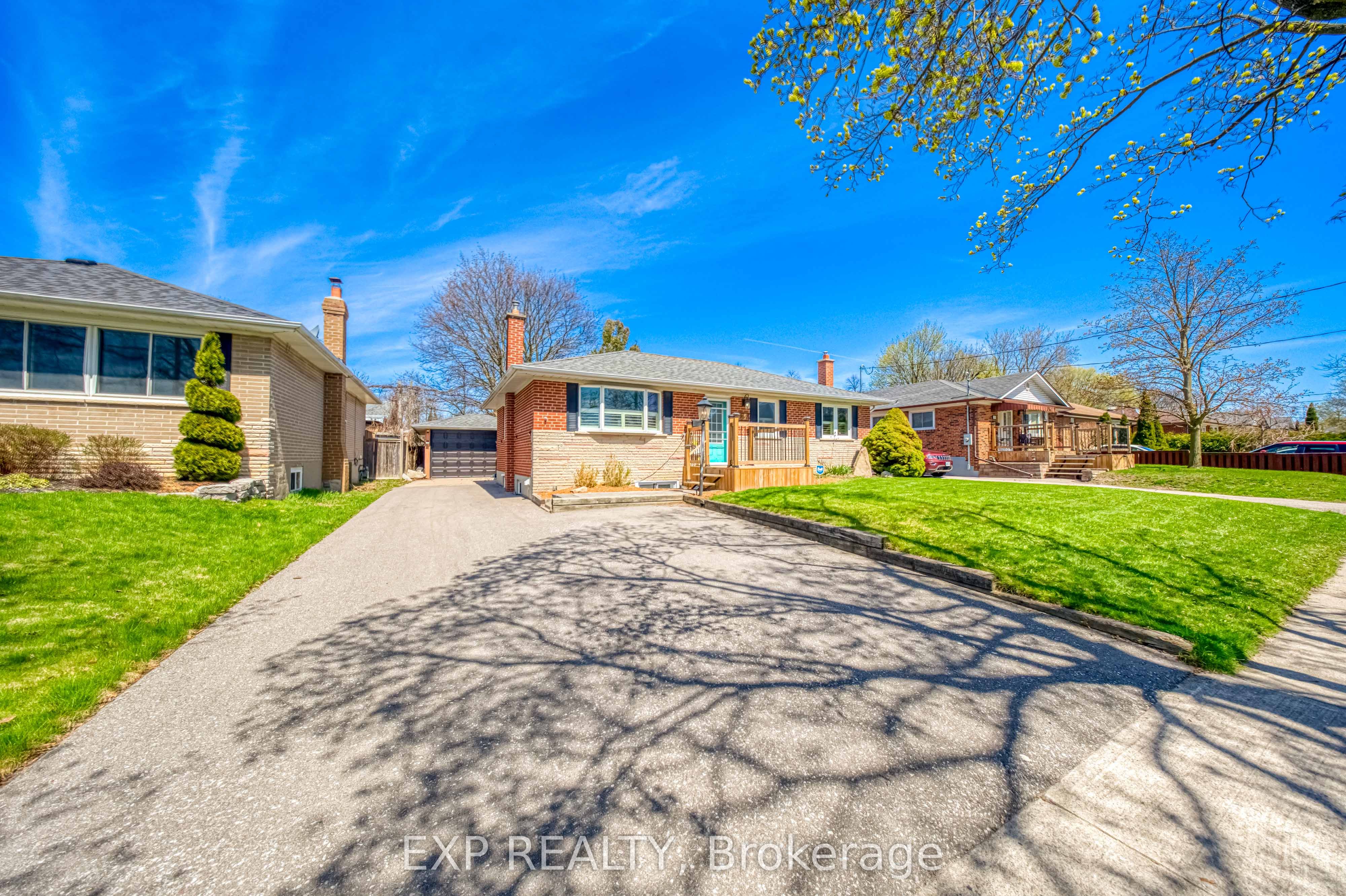 752 Eastbourne Avenue