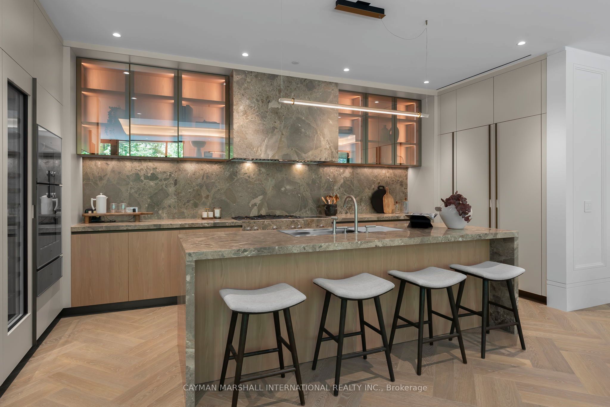 7 Dale Avenue 106