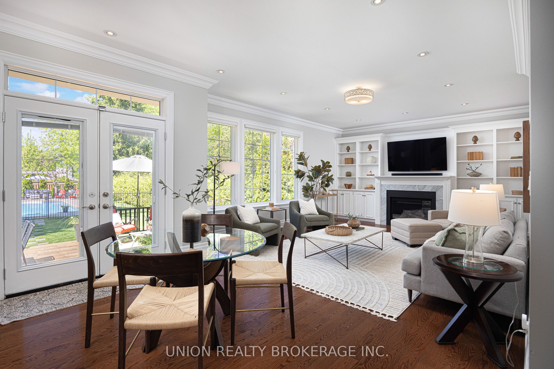 64 Bethune Boulevard