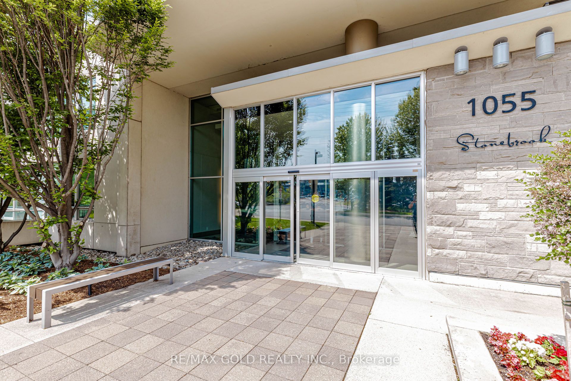 1055 Southdown Road 313