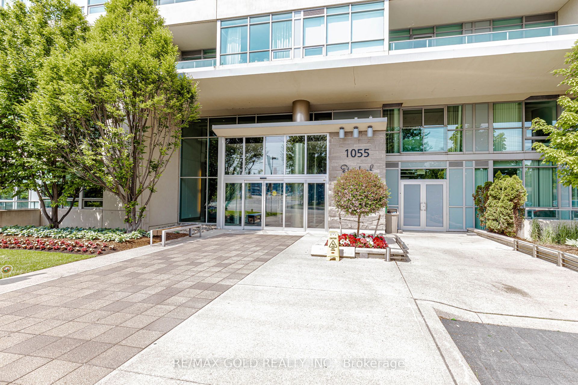 1055 Southdown Road 313
