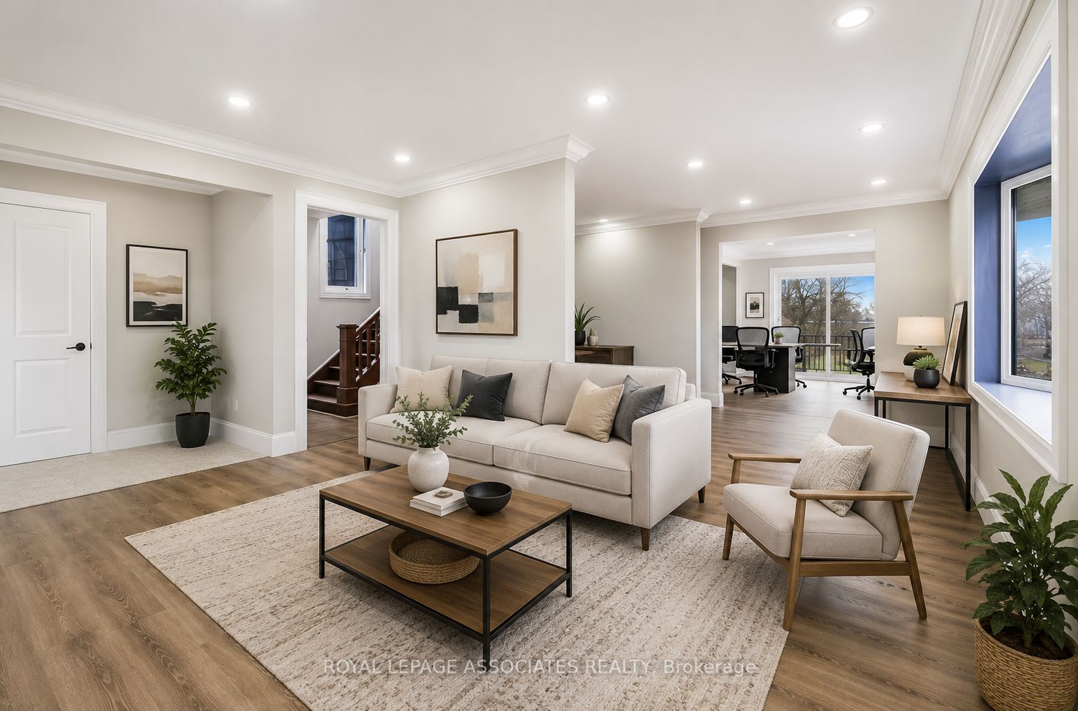515 Kingston Road W