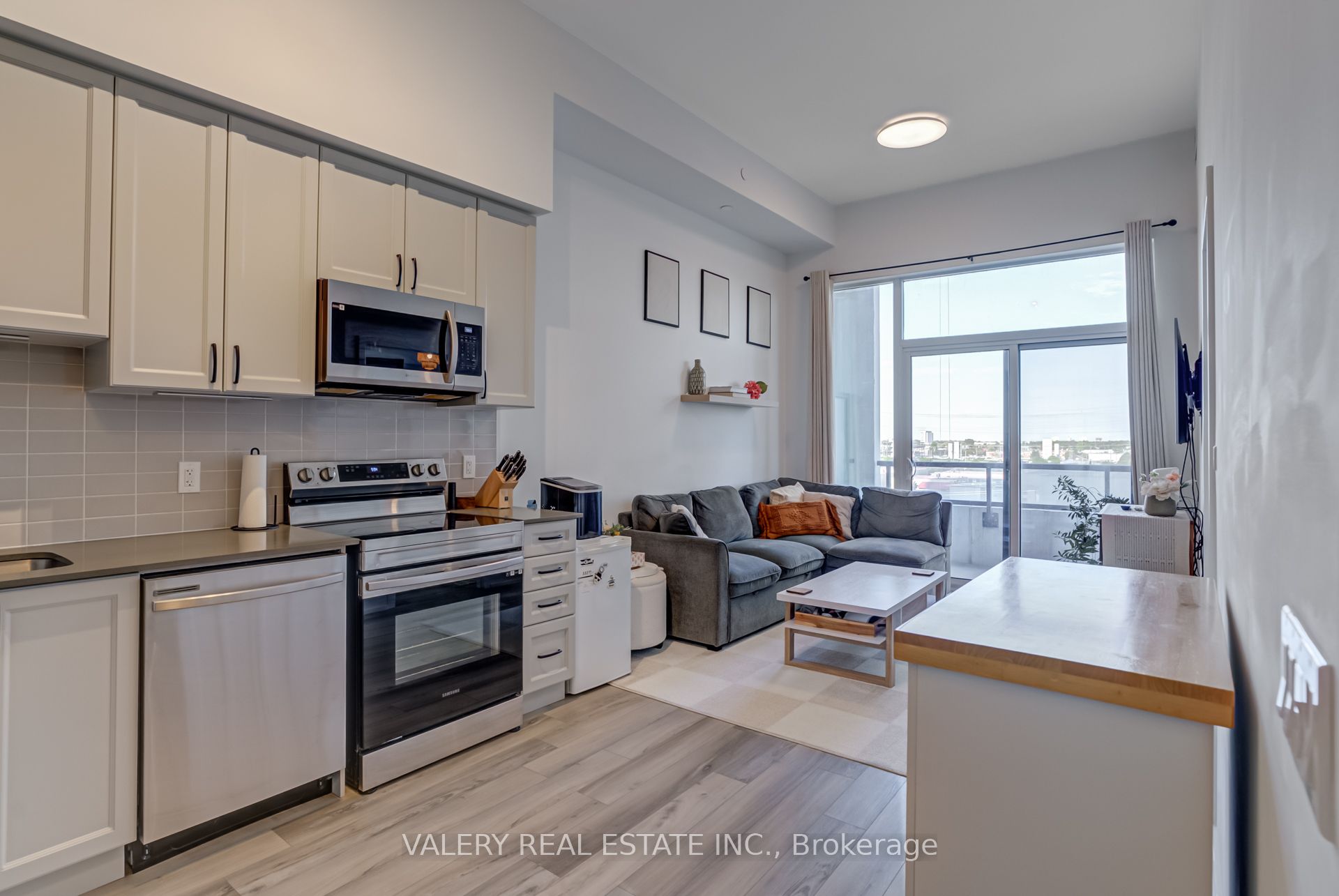 1480 BAYLY Street 708